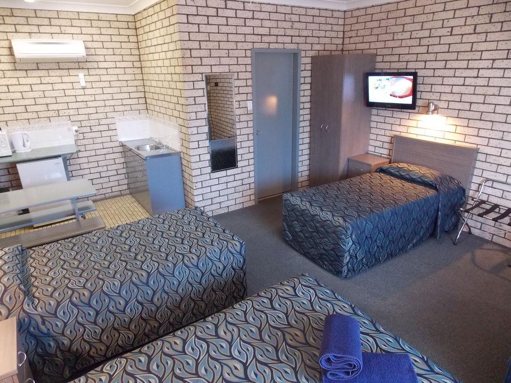 Cowra Crest Motel by null