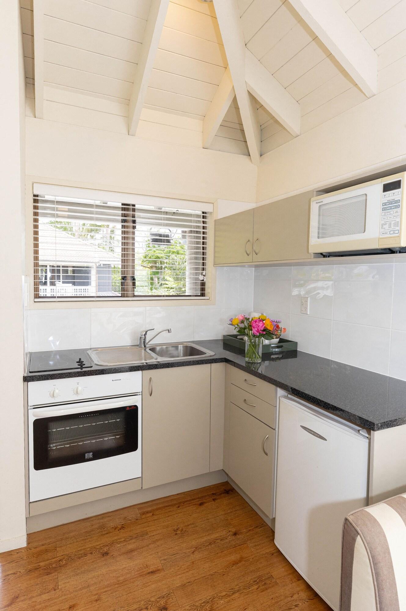 The Emerald - Takapuna Beach by null