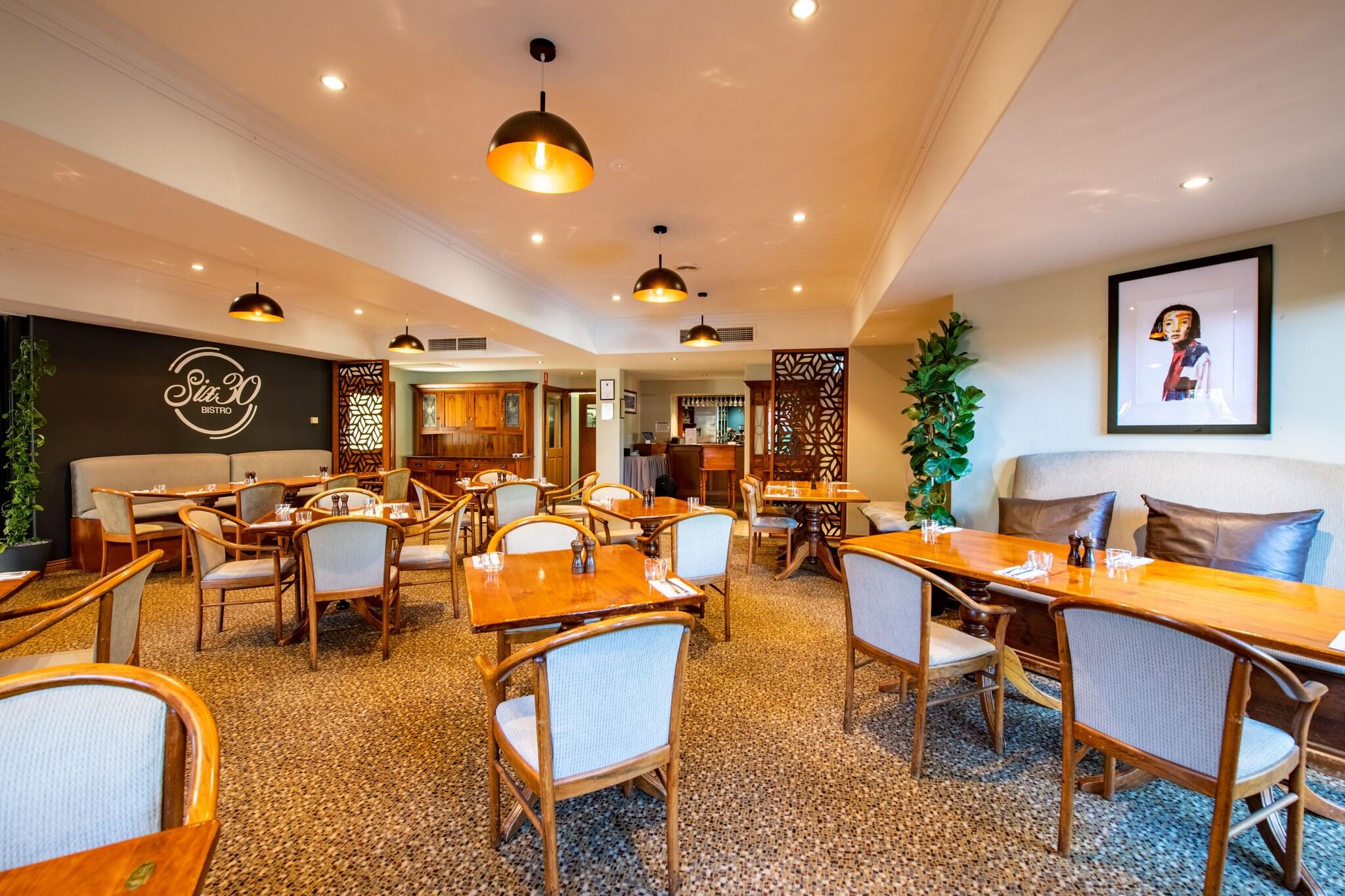 Gateway On Monash Boutique Hotel