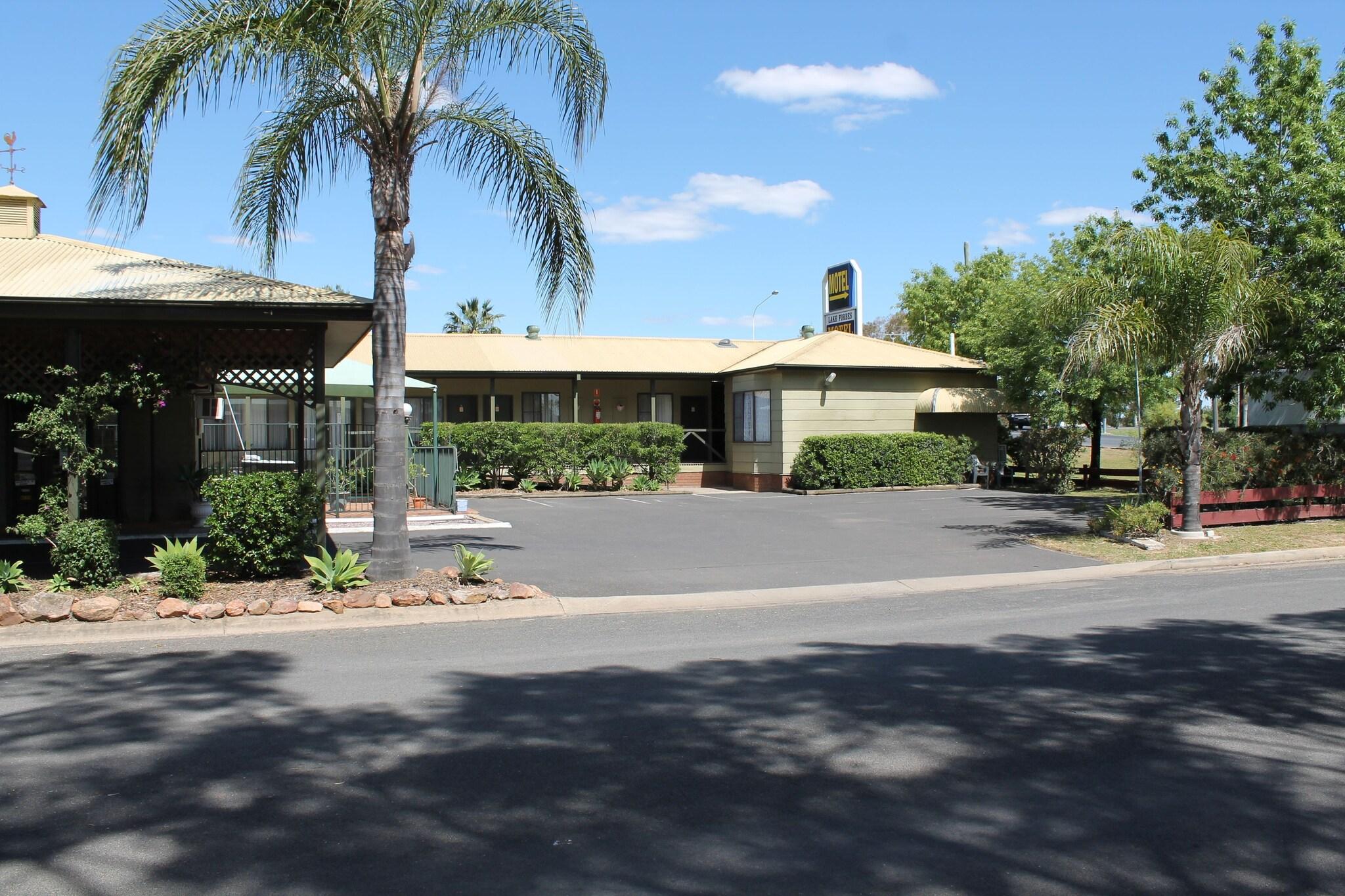 Lake Forbes Motel by null