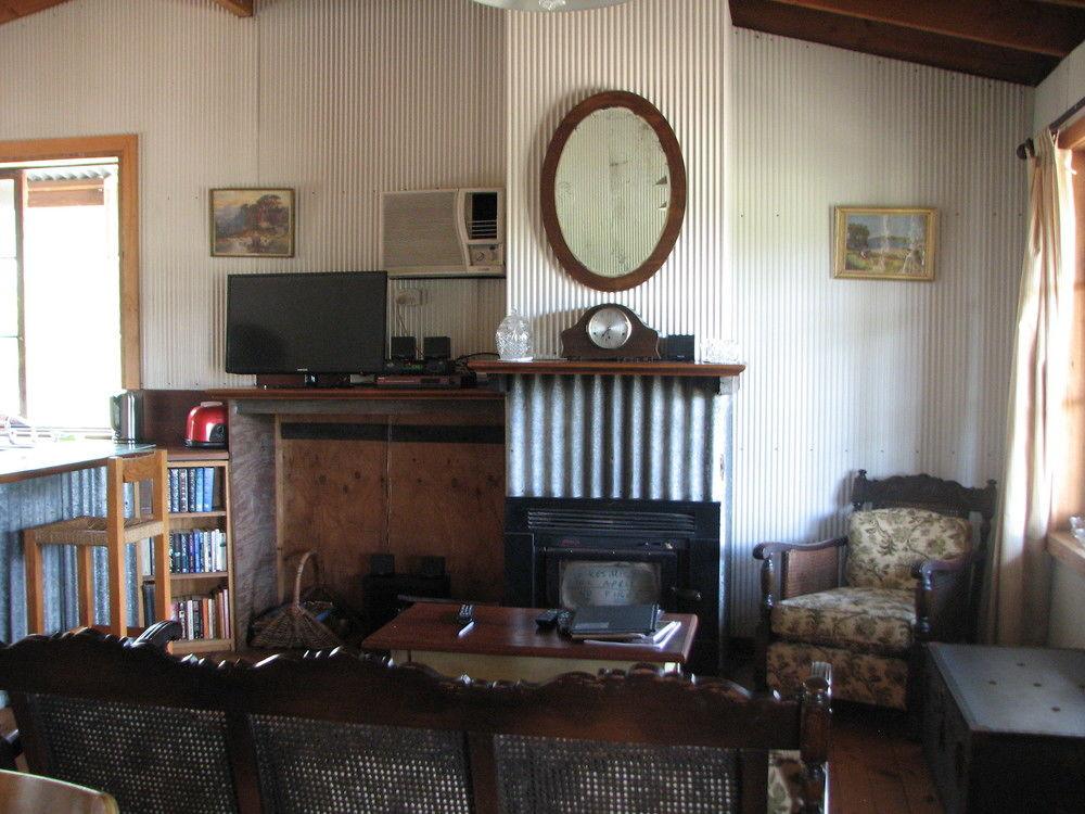 Lovedale Cottages