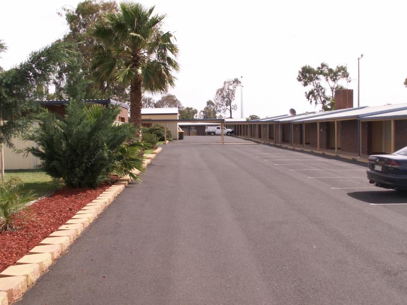 Parkview Motor Inn Parkes by null