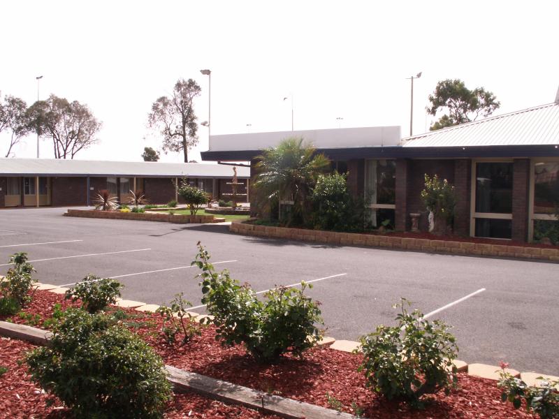 Parkview Motor Inn Parkes by null