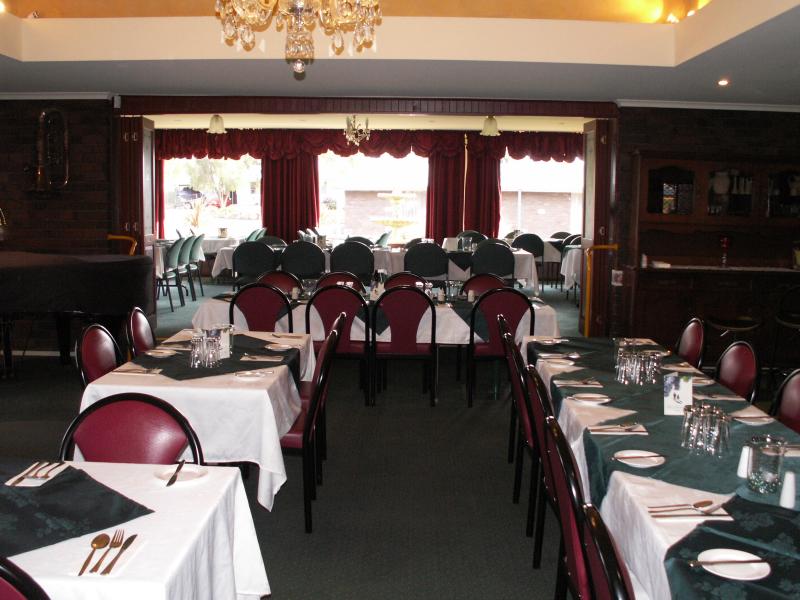 Parkview Motor Inn Parkes by null