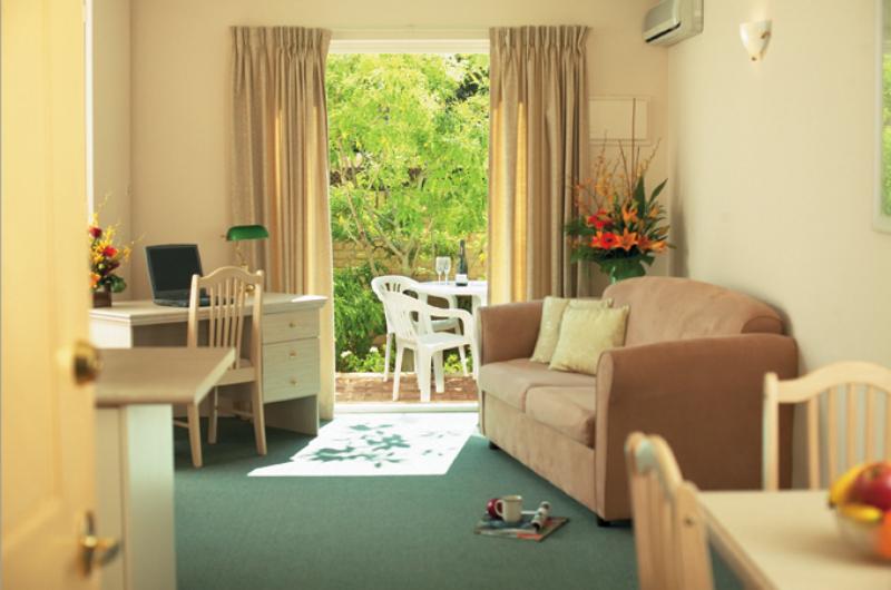 The Peninsula Riverside Serviced Apartments by null
