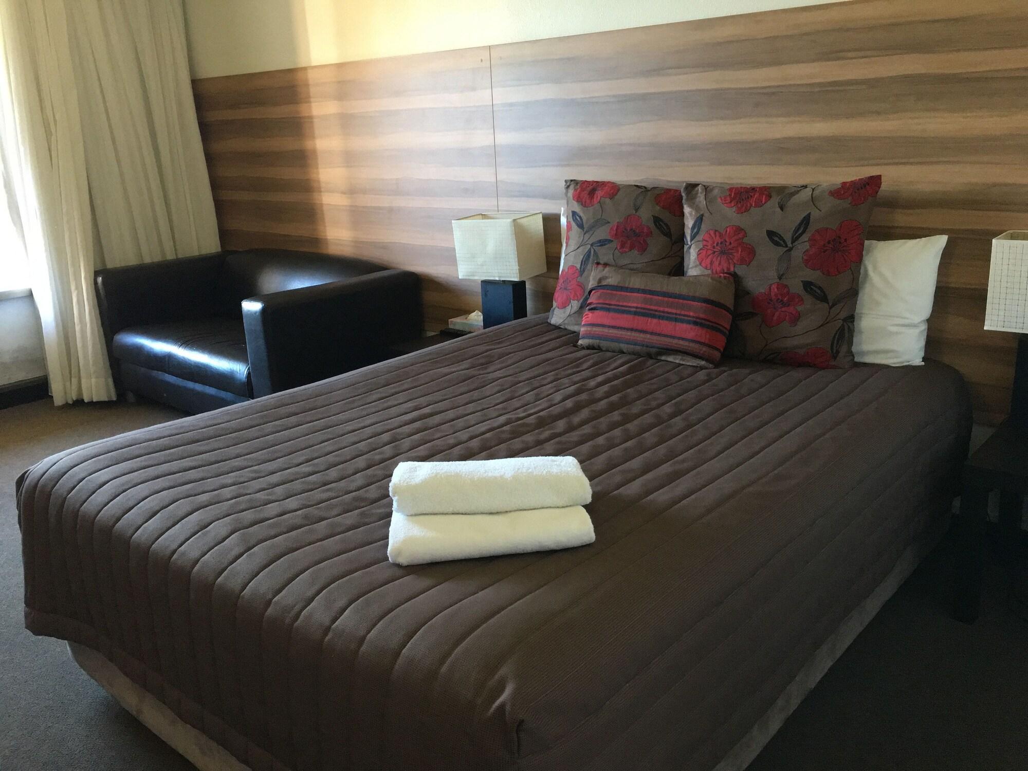 Red Cedars Motel by null