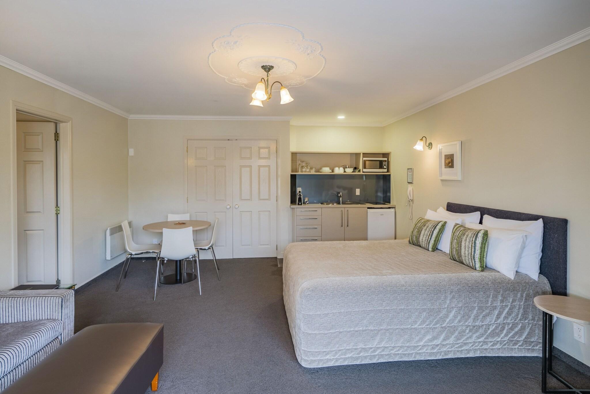 Silver Fern Accommodation & Spa