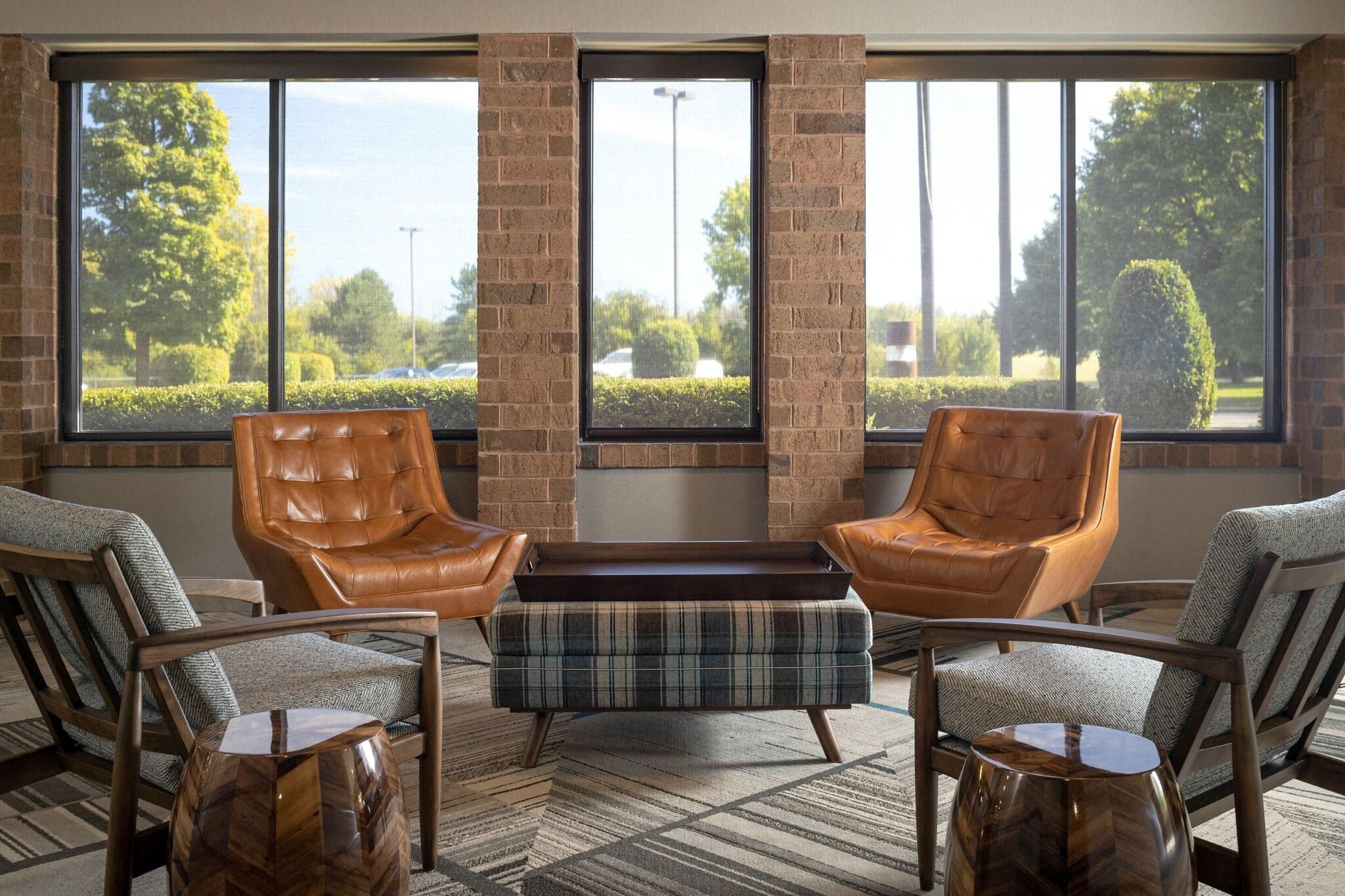 Four Points By Sheraton Milwaukee North Shore