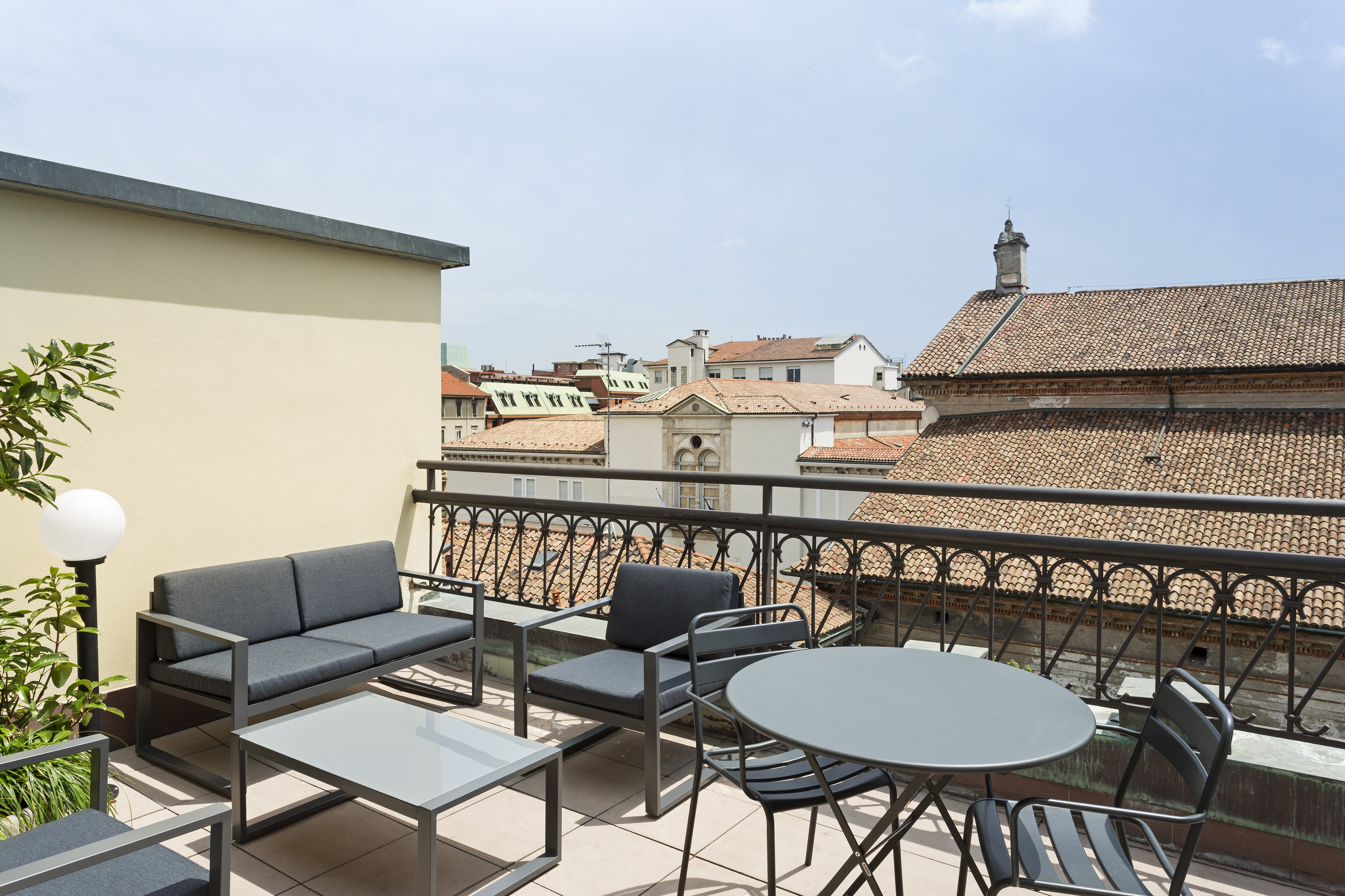 B&B Hotel Milano Sant'Ambrogio - photo