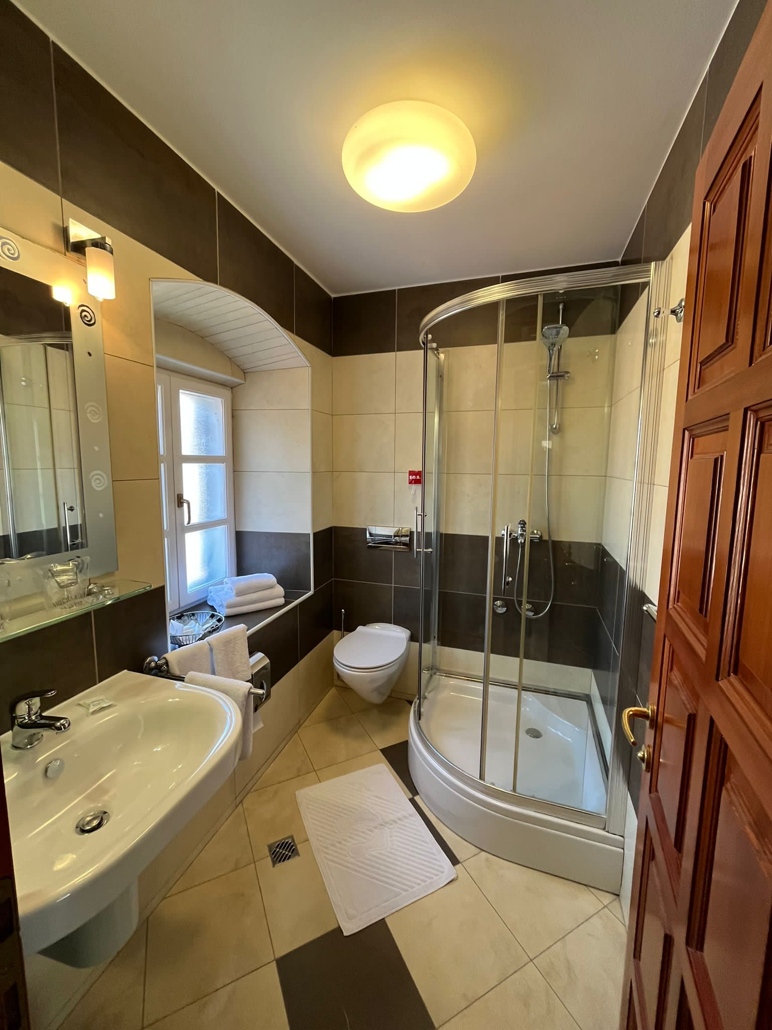 Rooms Toni Palace
