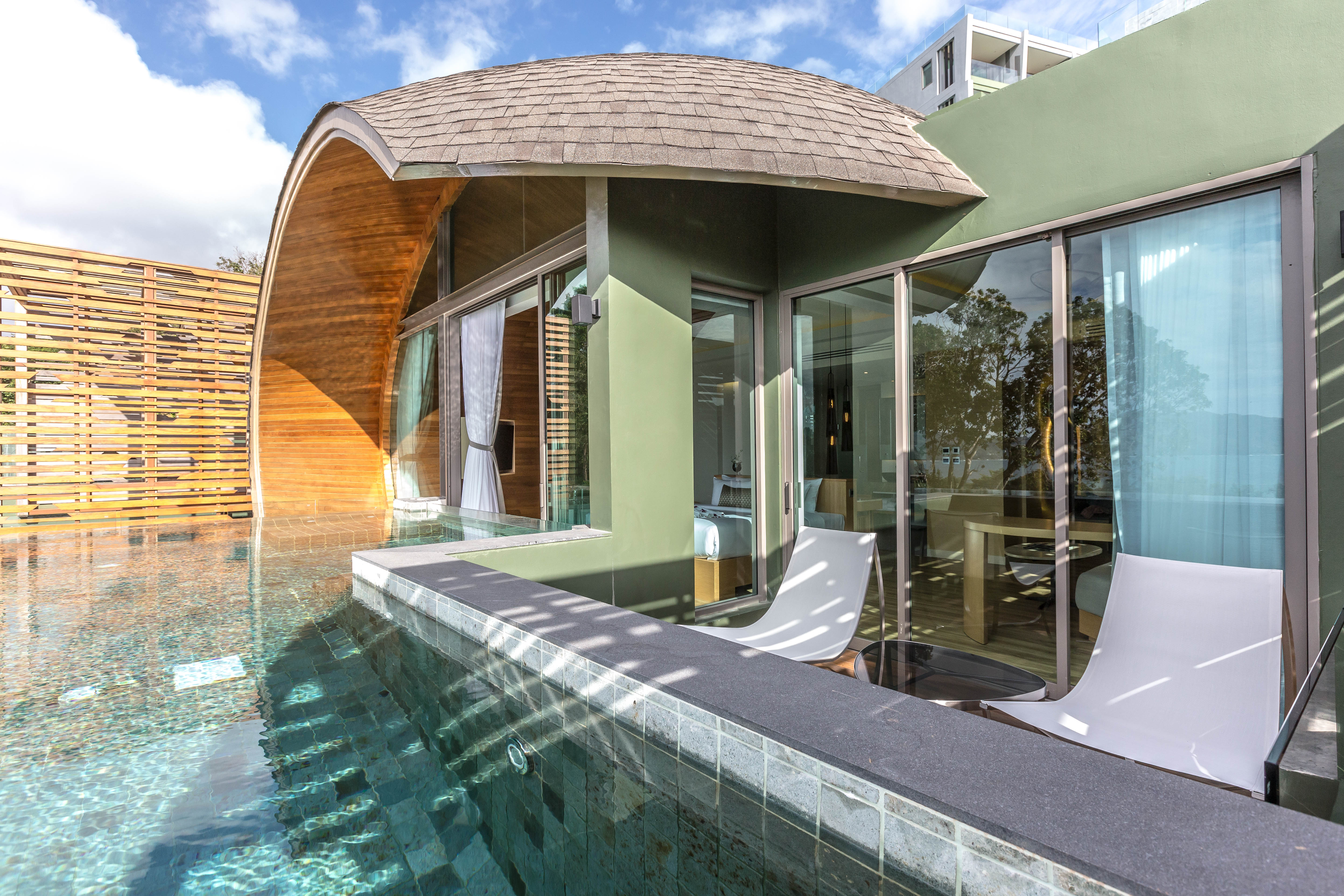Villa, premier