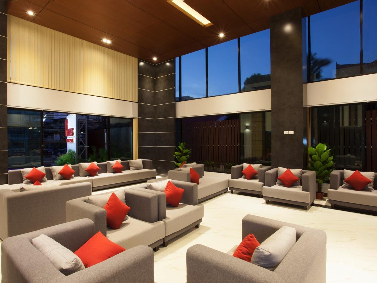 Paripas Patong Resort - photo