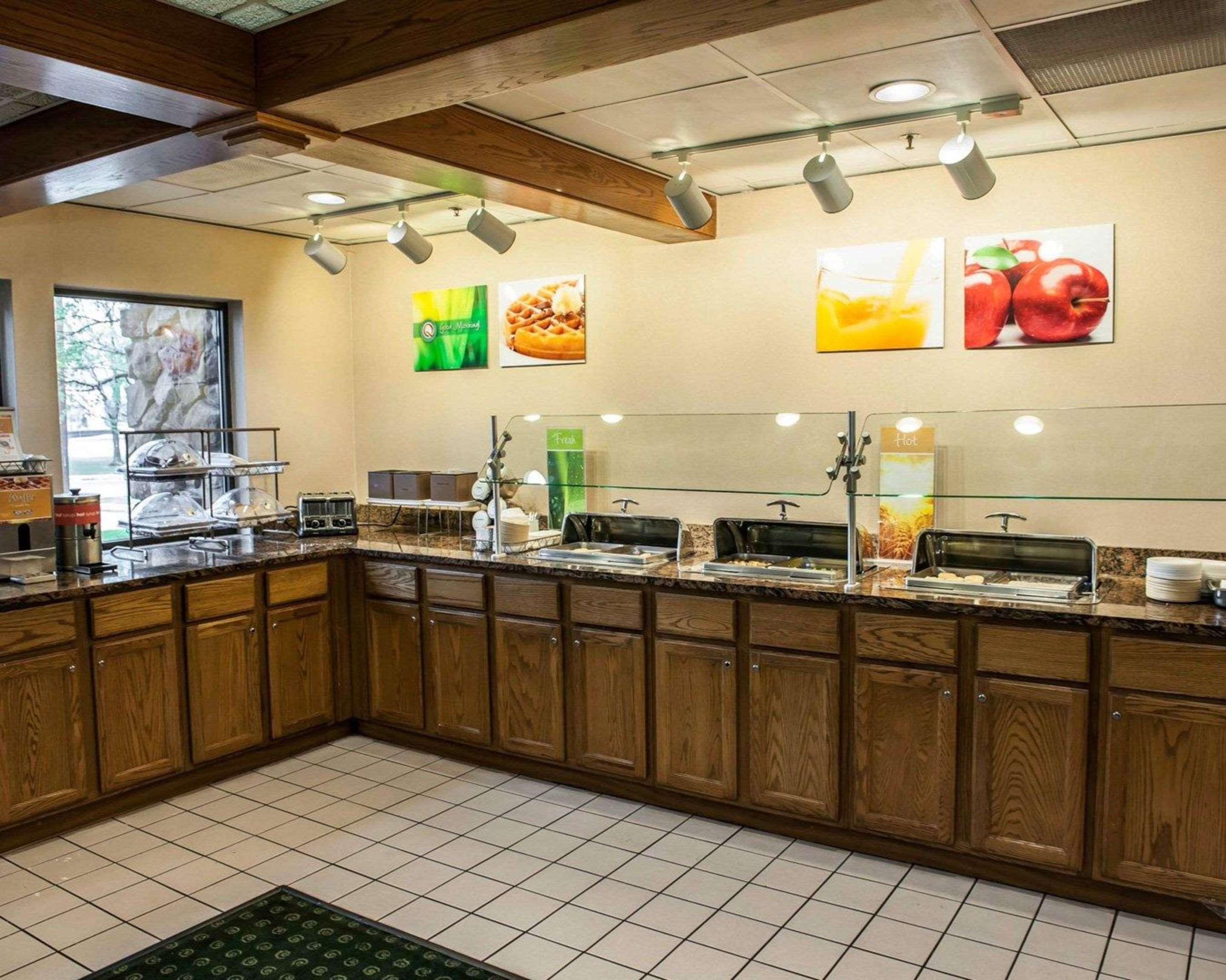 Quality Inn & Suites Goshen Area