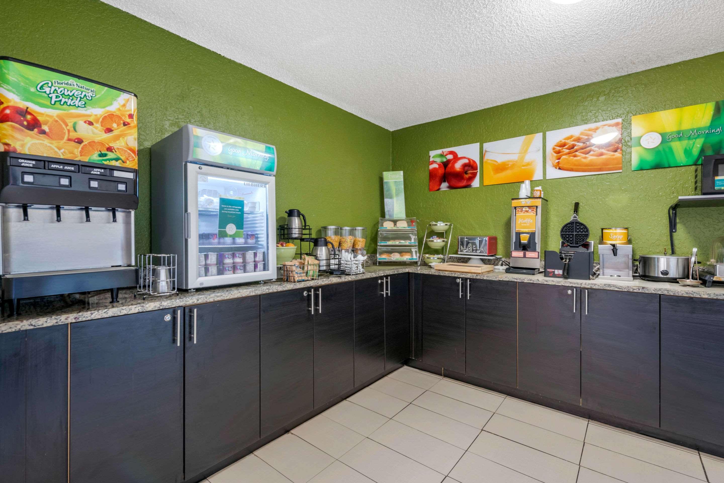 Quality Inn & Suites Leesburg Chain Of Lakes
