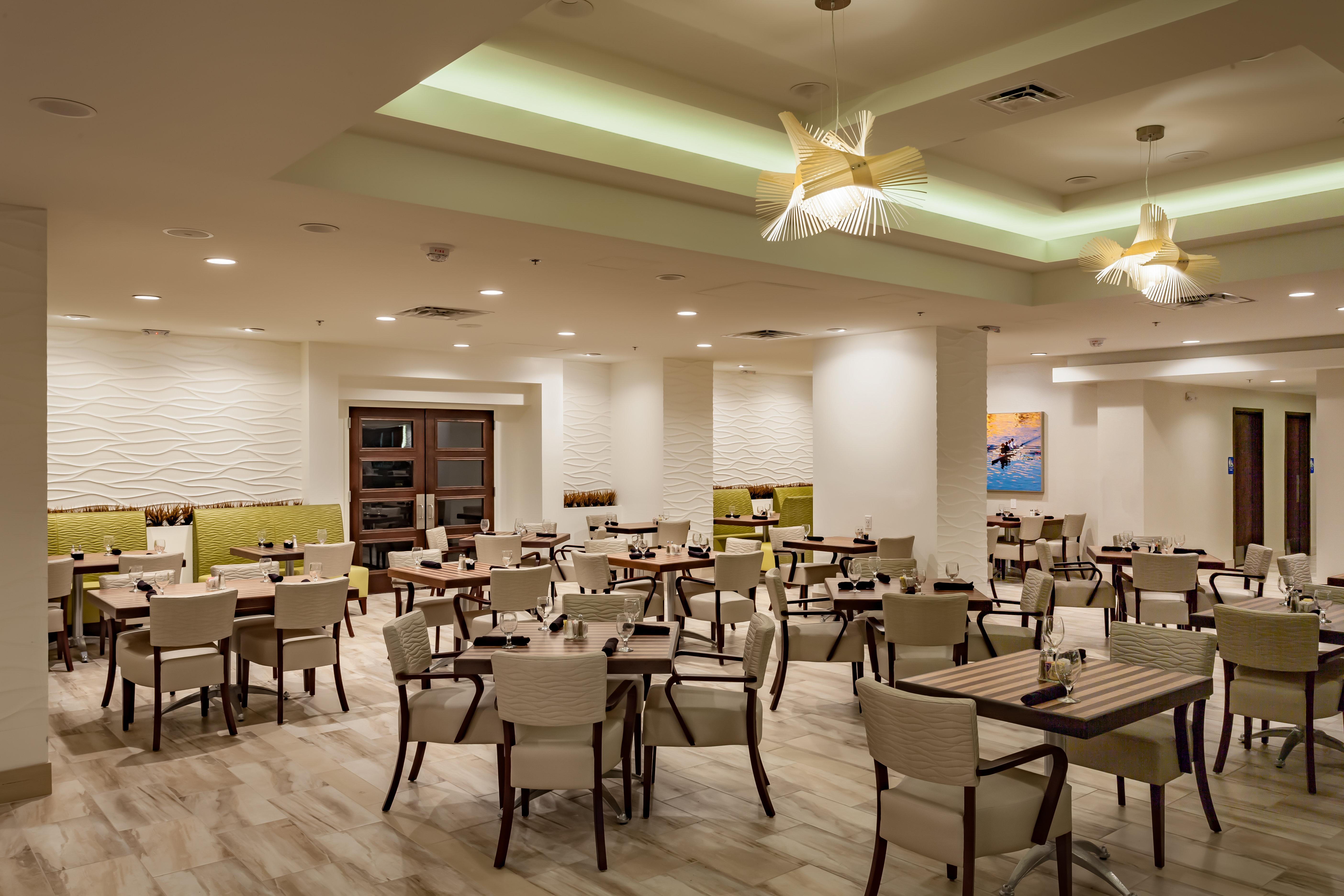 Holiday Inn Austin Town Lake