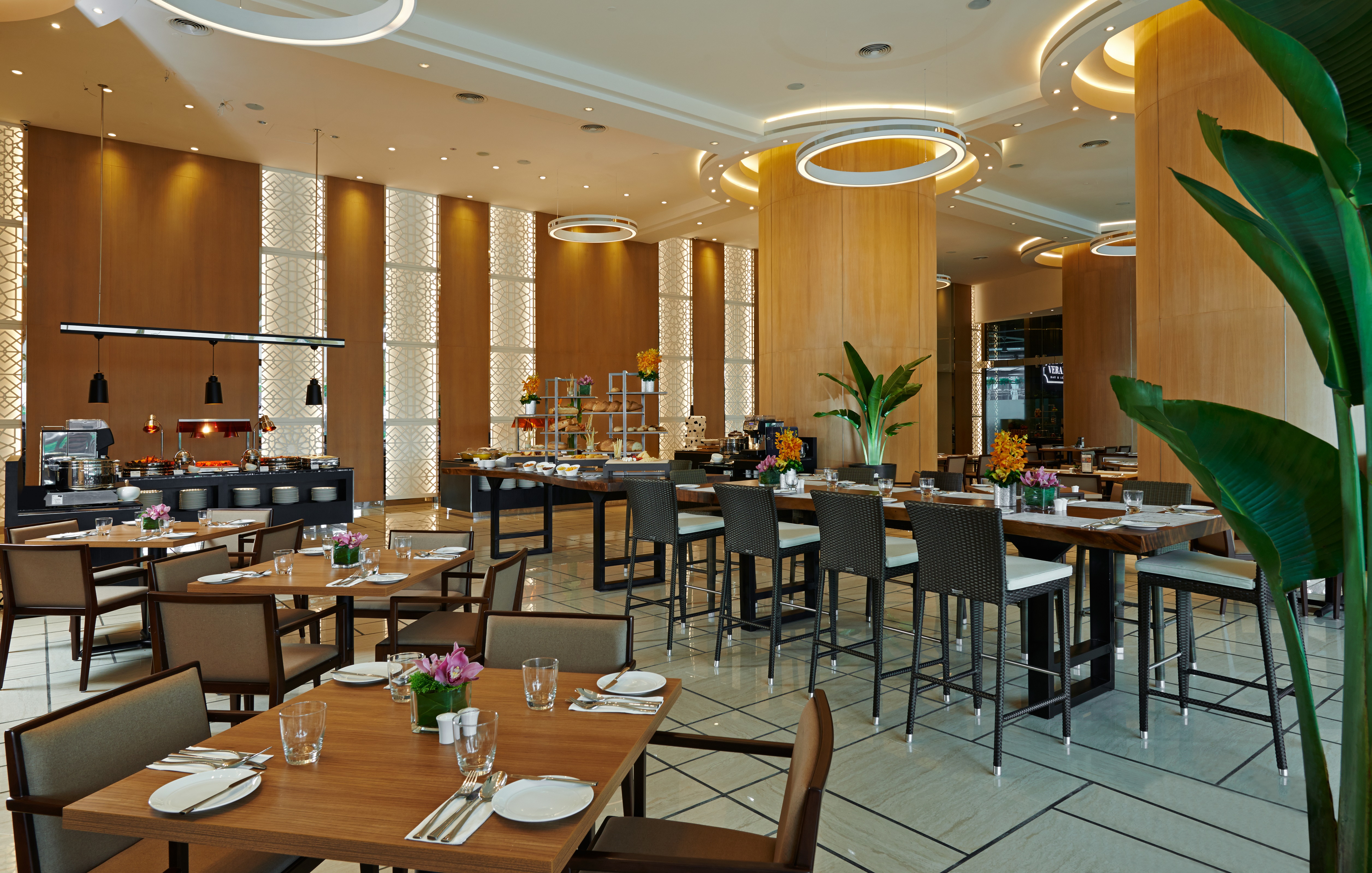 VE Hotel & Residence