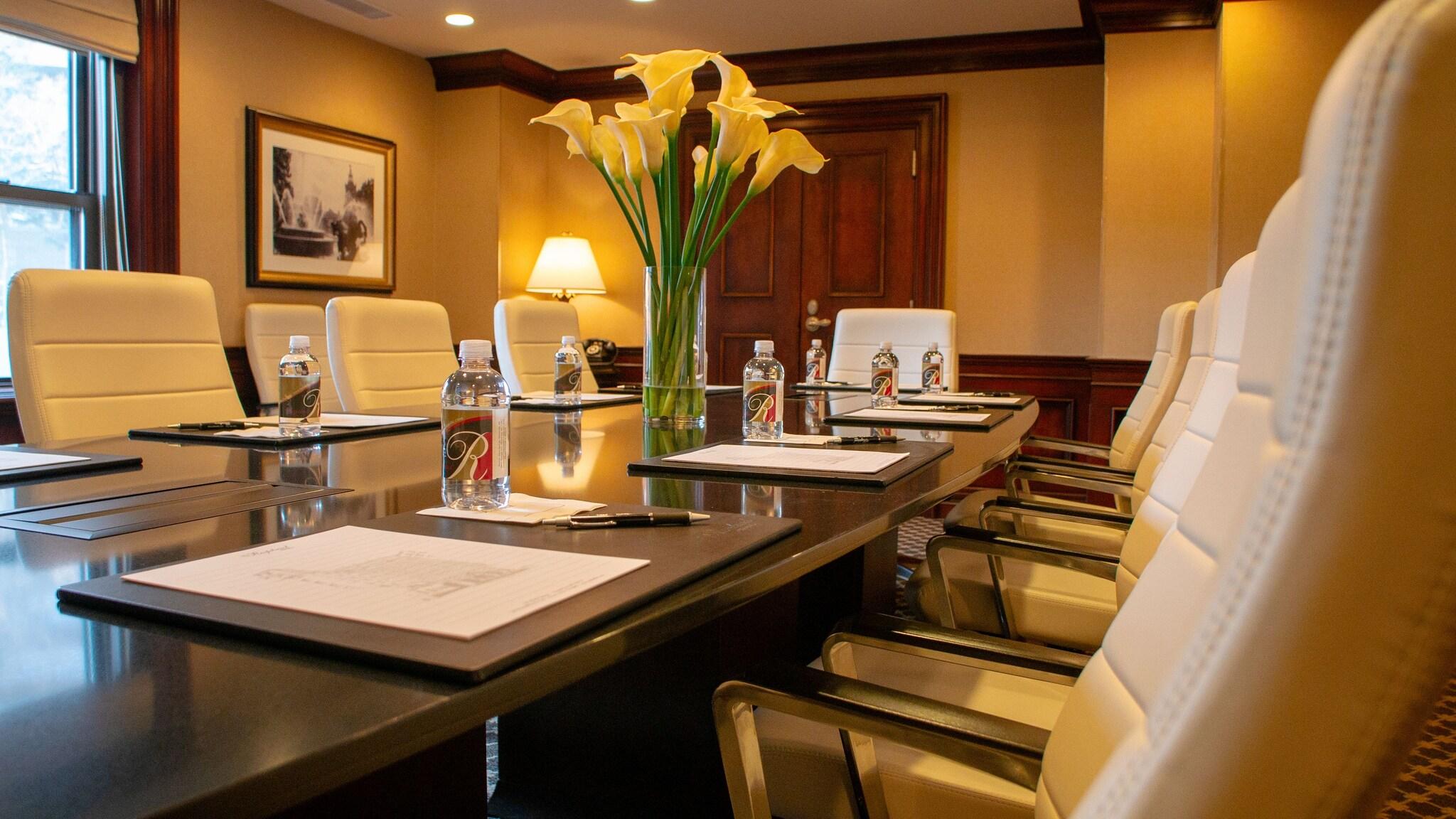 The Raphael Hotel, Autograph Collection by null