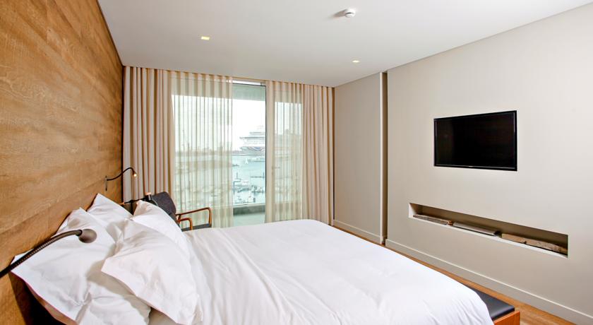 Azor Hotel by null