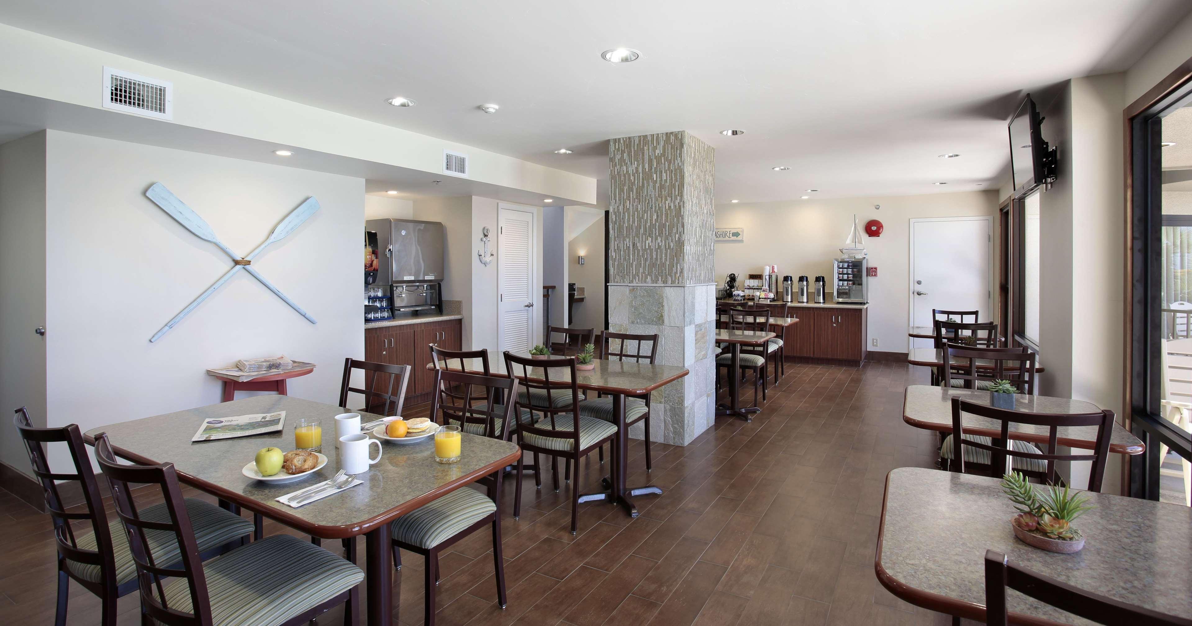 Inn At The Cove