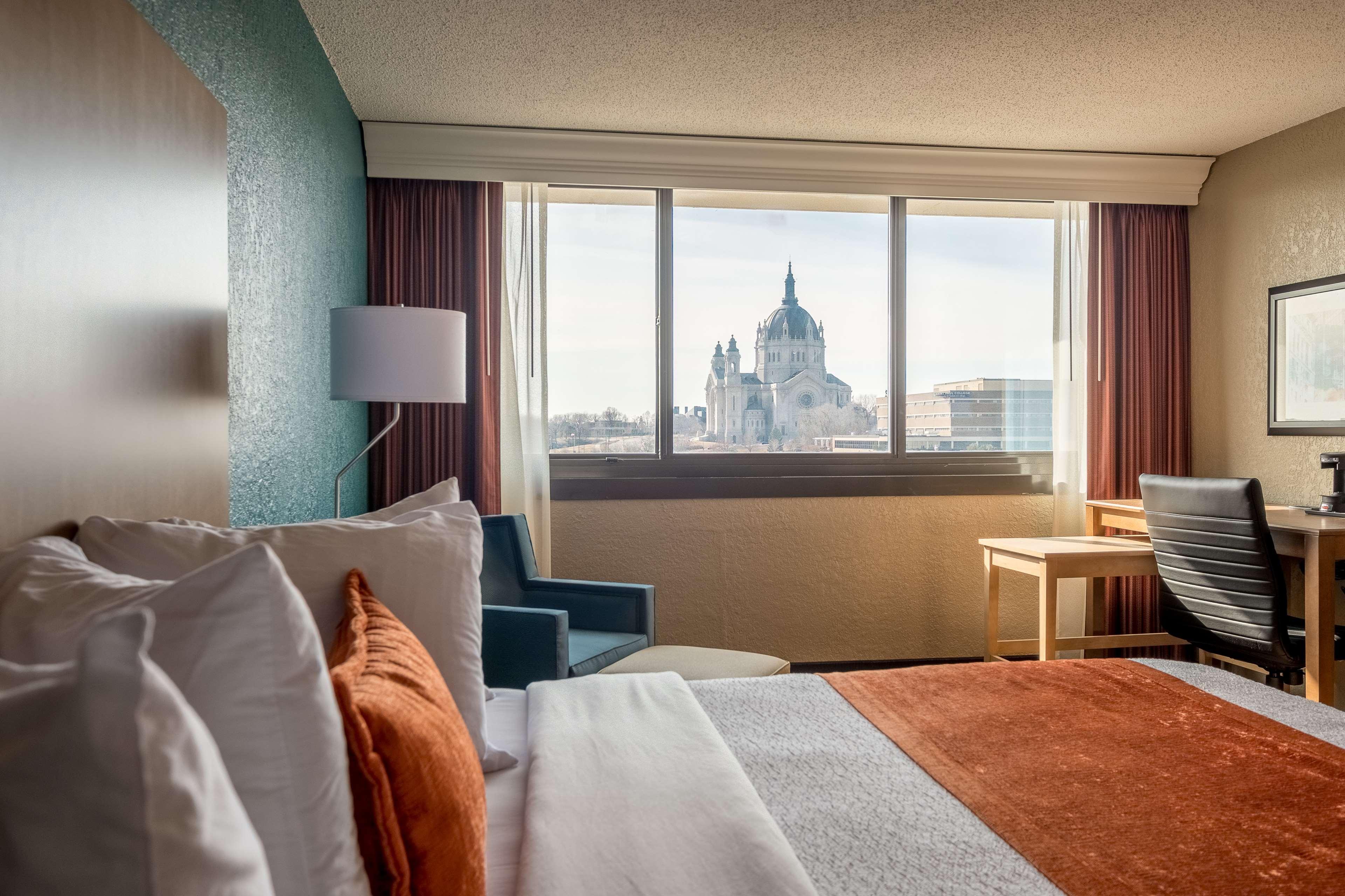 Radisson Hotel St. Paul Downtown by null