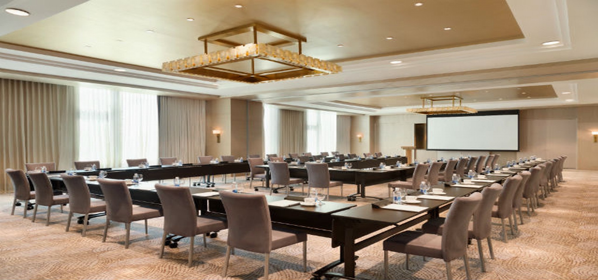 Shangri-La The Fort, Manila by null