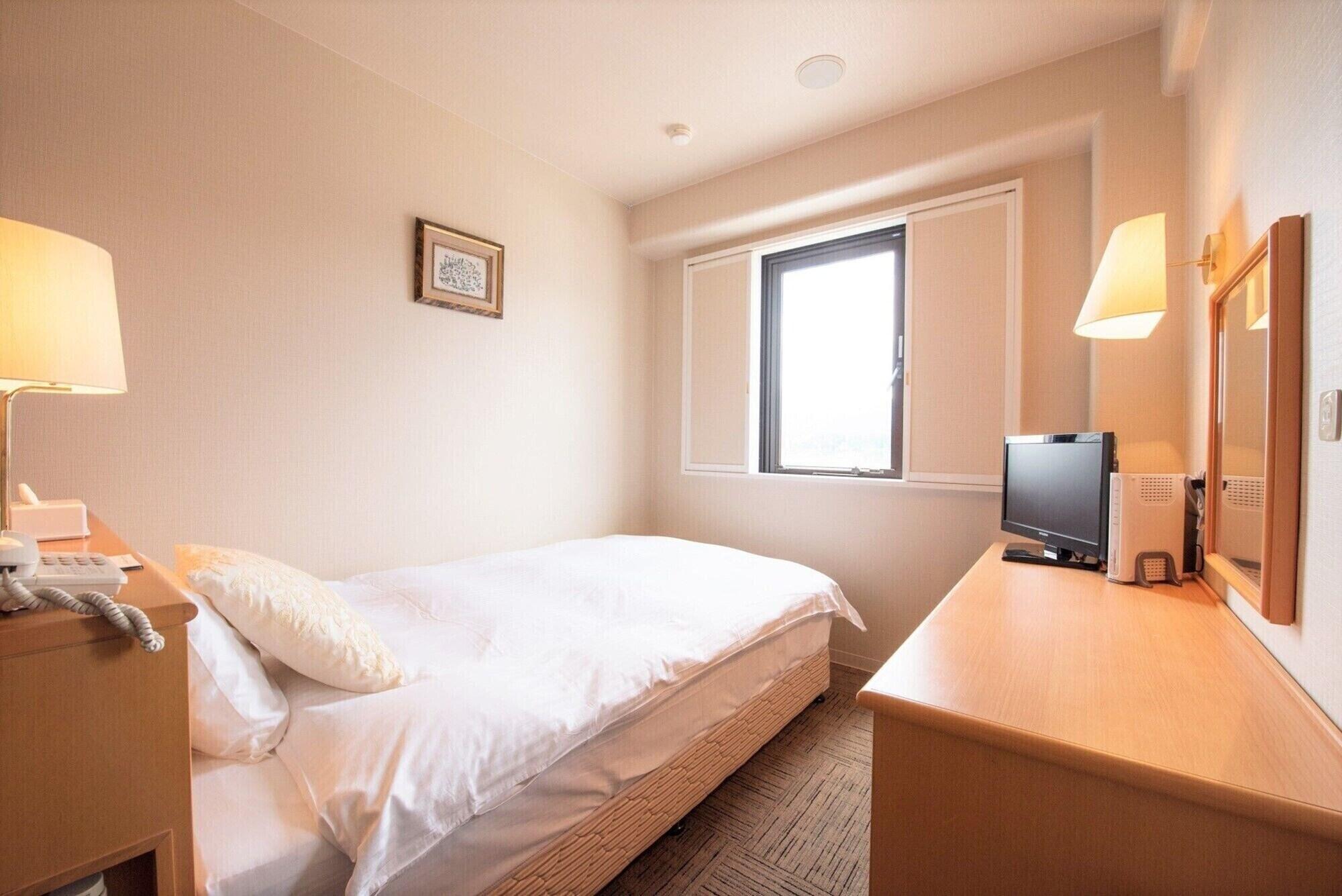 CENTRAL HOTEL IMARI by null