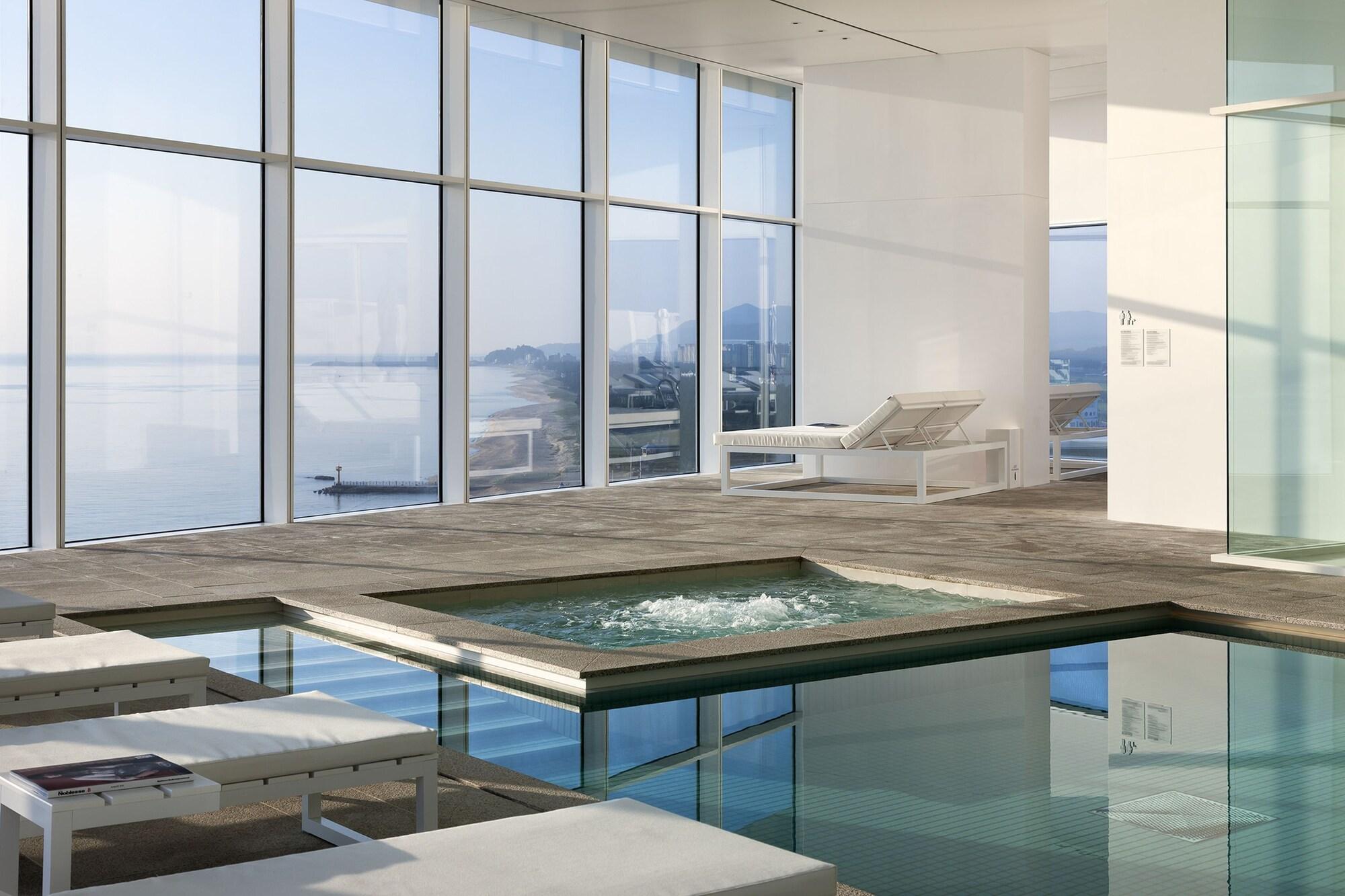 SEAMARQ Hotel by null