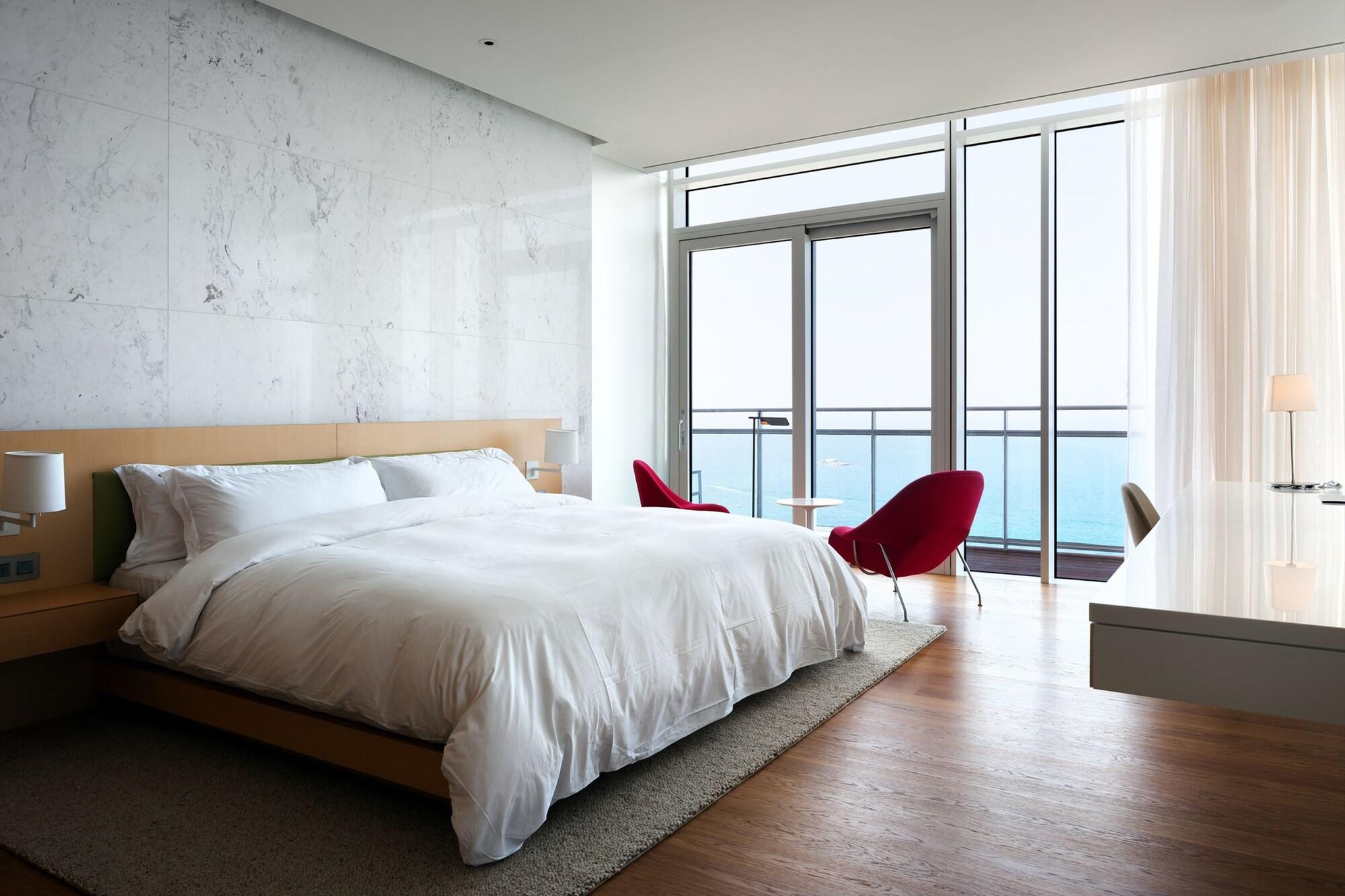 SEAMARQ Hotel by null