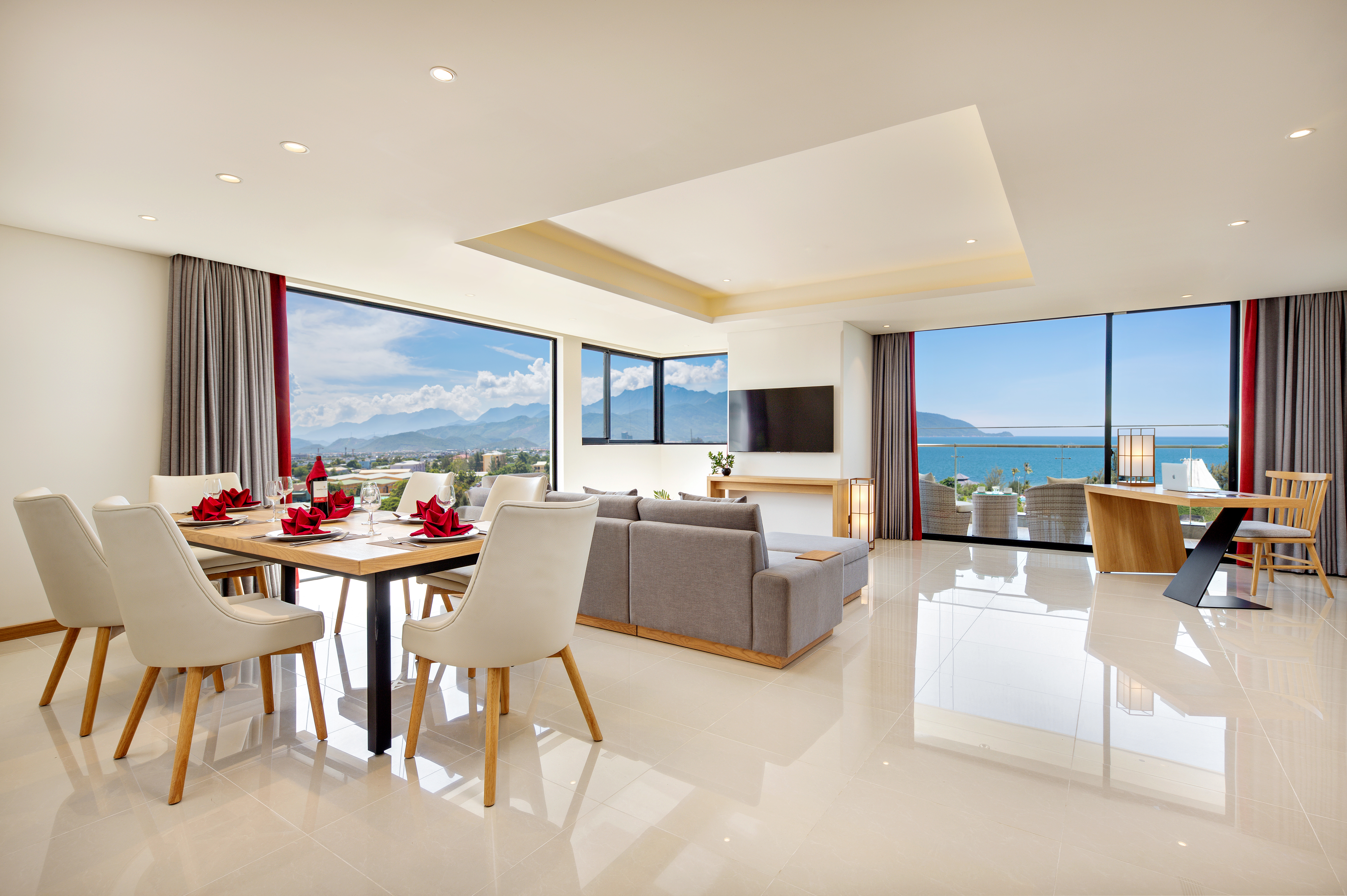 Suite, executive, ocean view
