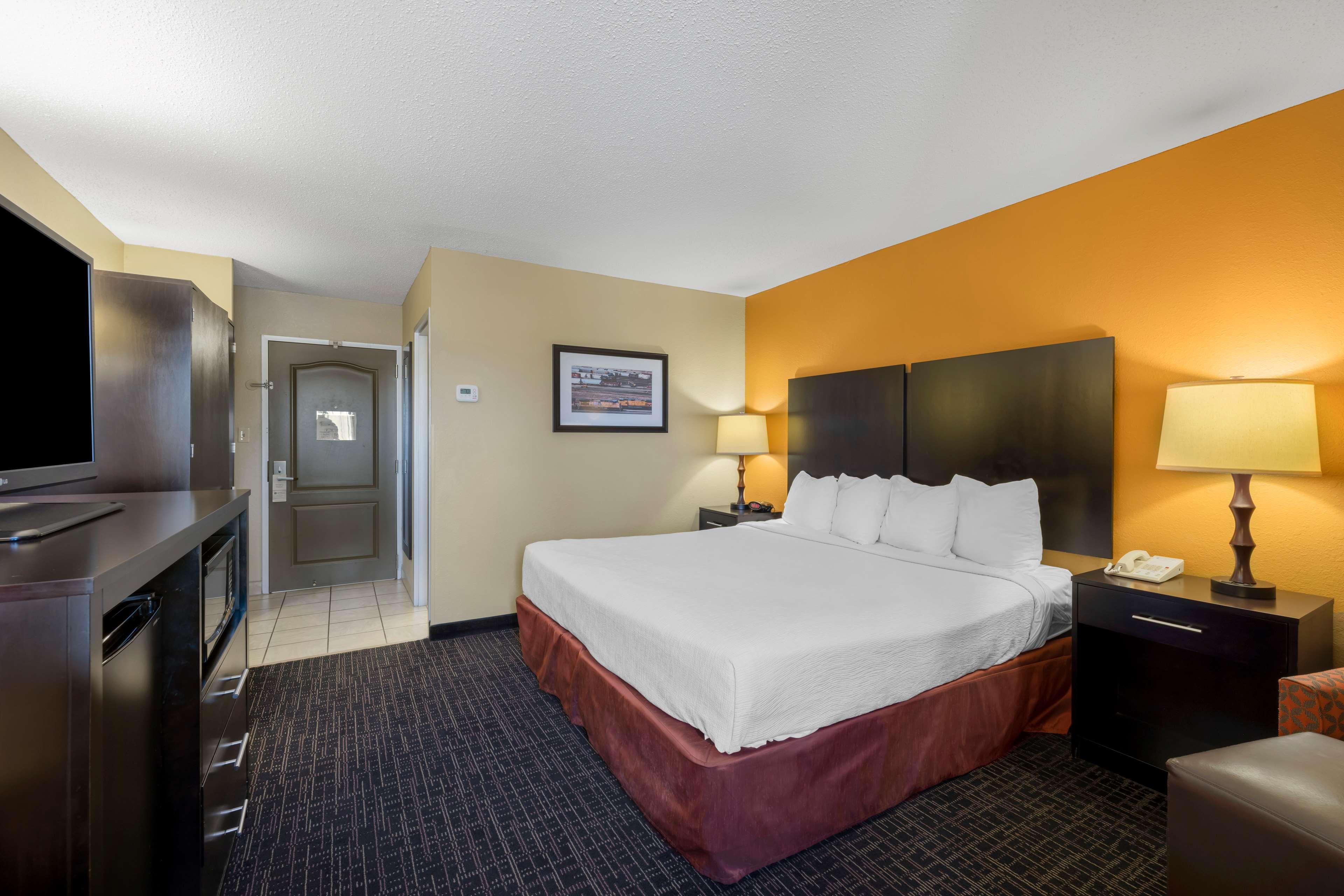 Best Western Plus North Platte Inn & Suites