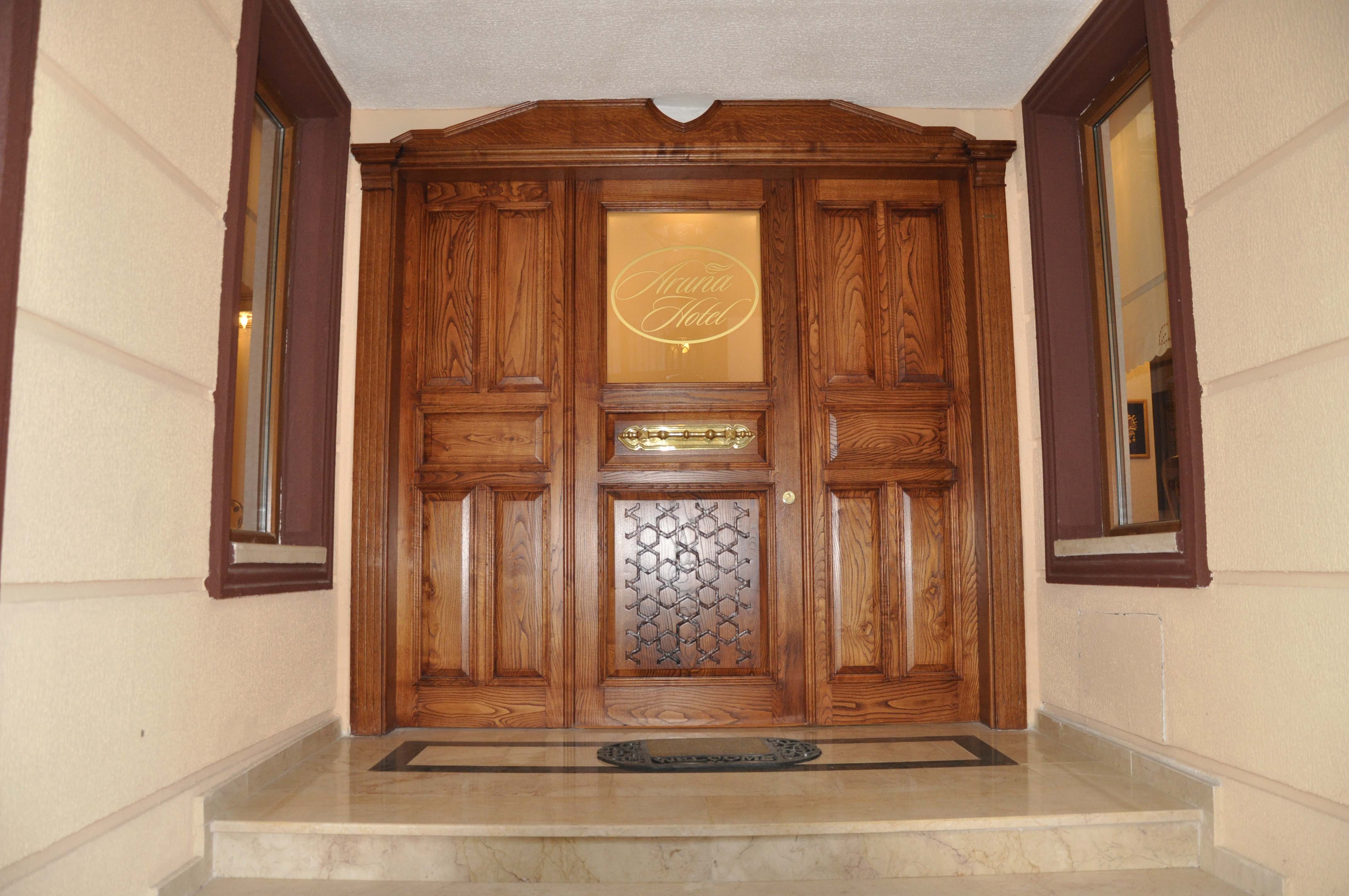 Aruna Hotel - фото