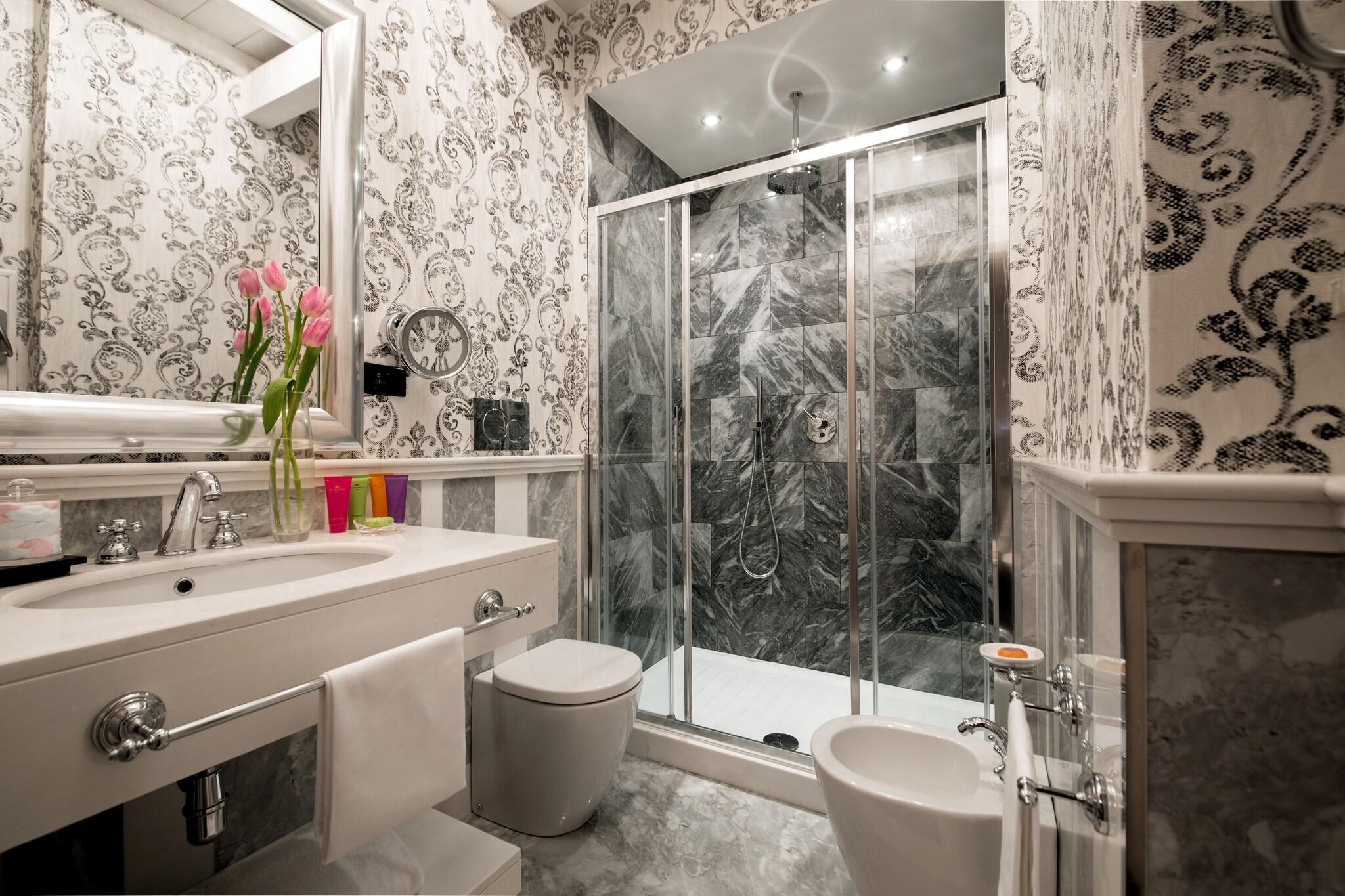 The Inn At The Spanish Steps by null