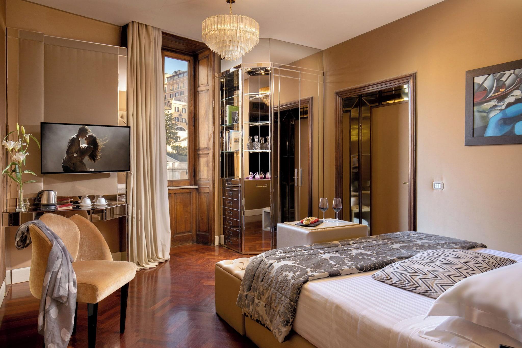 Inn At The Spanish Steps