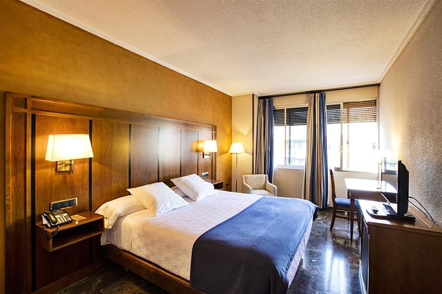 Hotel Condestable Iranzo by null