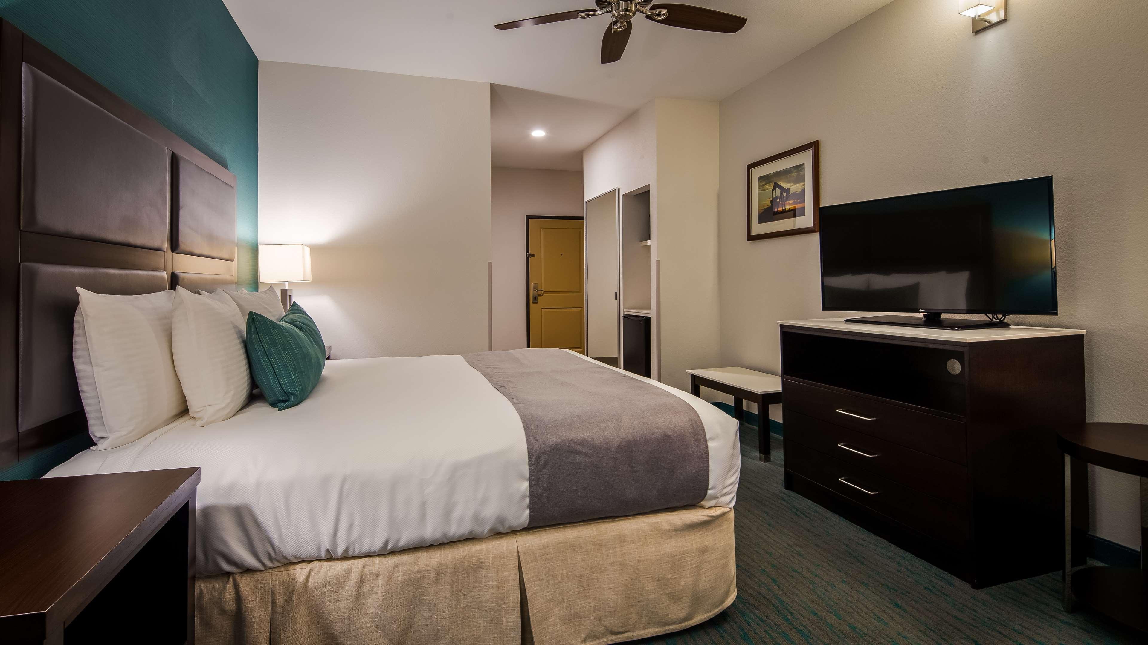 Best Western Plus Taft Inn