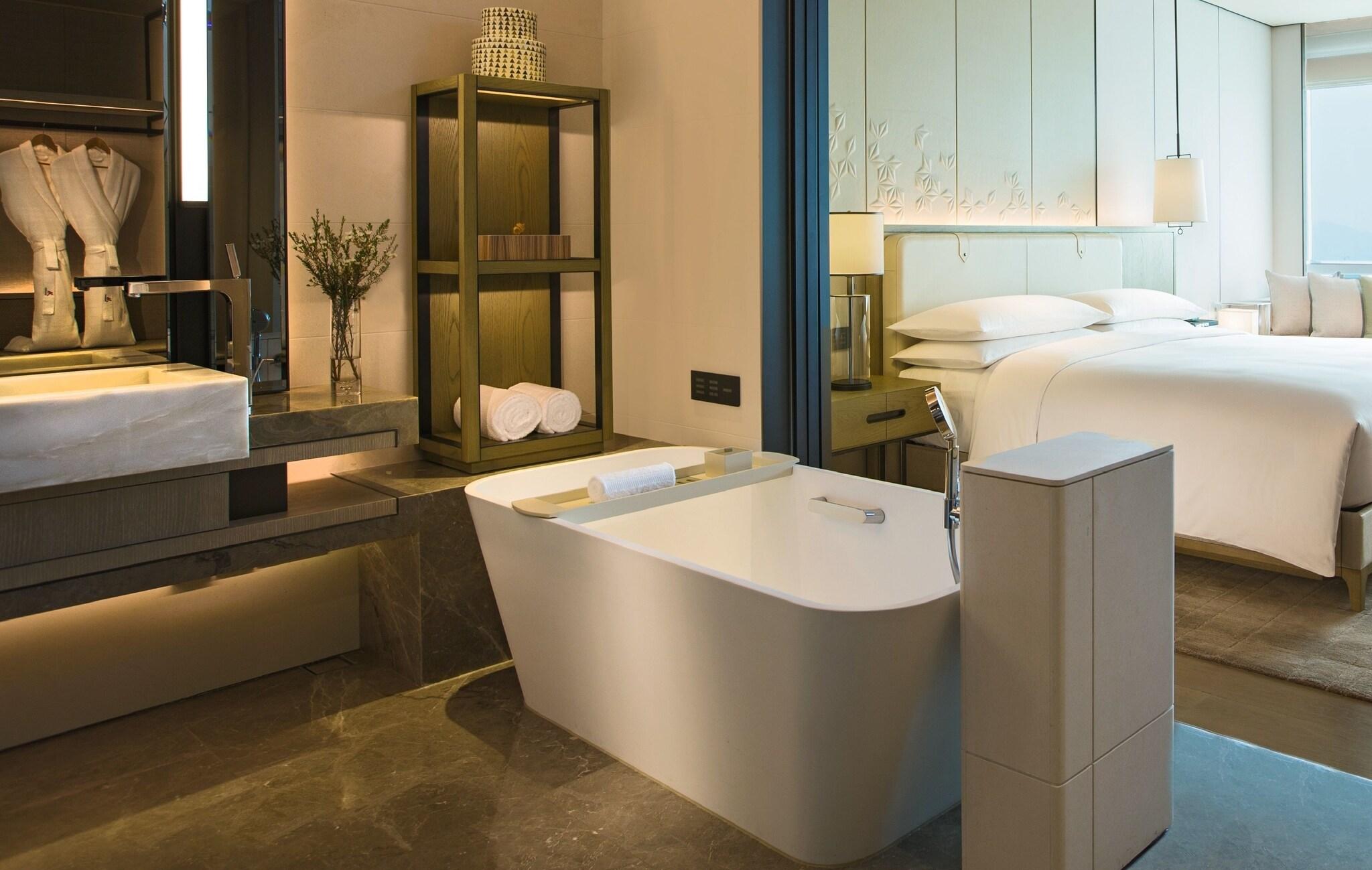 Marriott Hotel by null