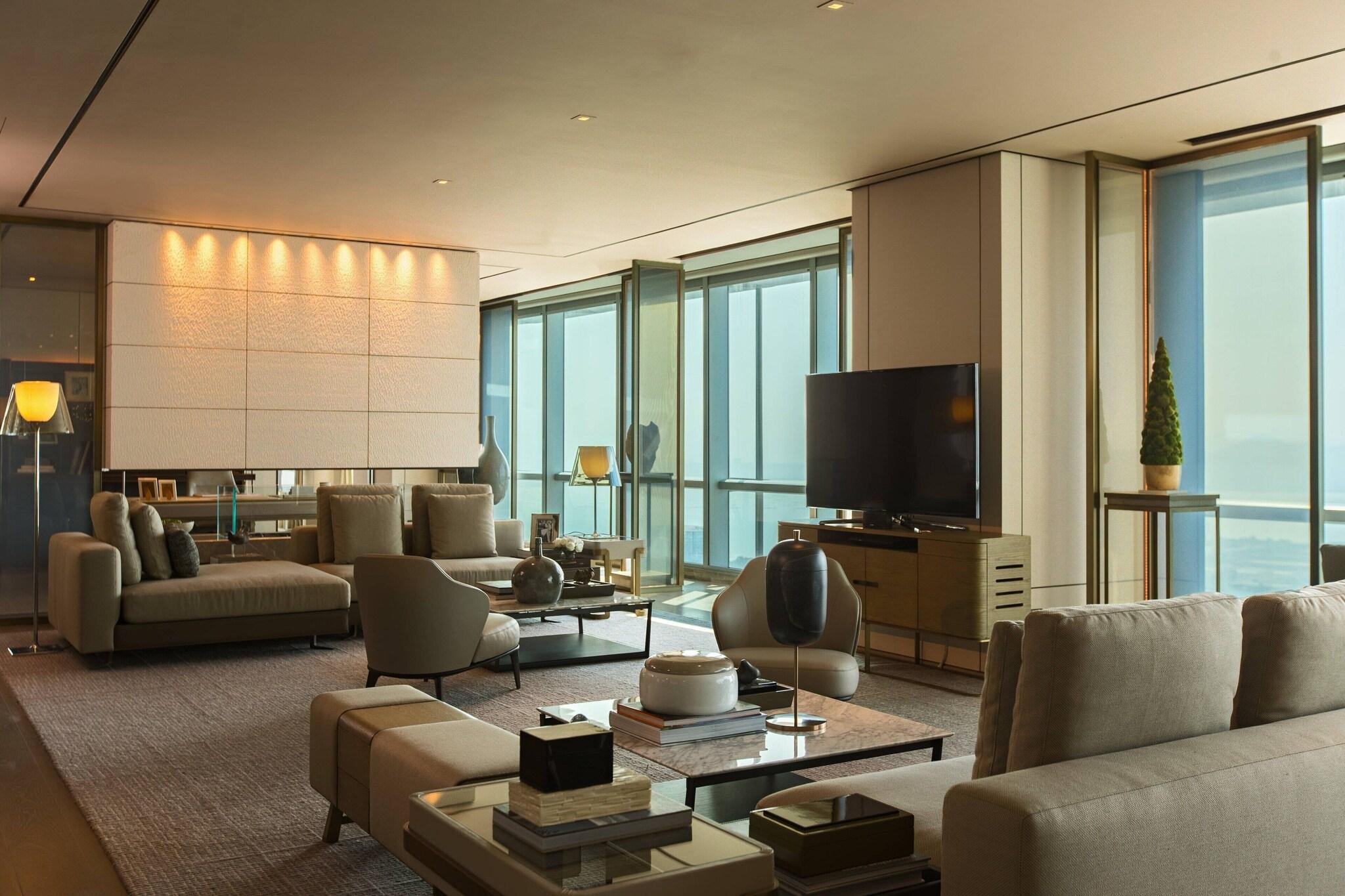 Marriott Hotel by null