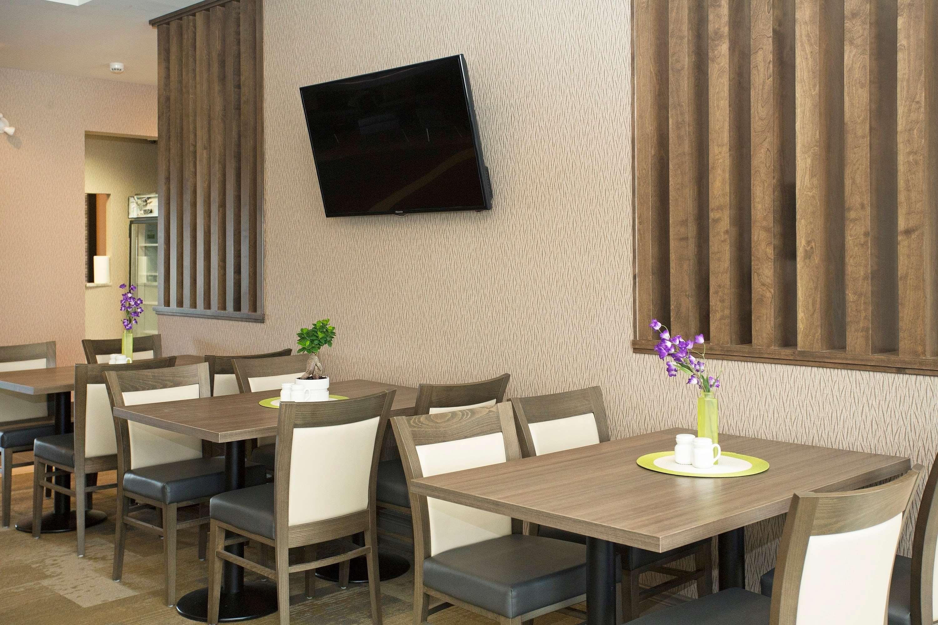 Wingate By Wyndham Calgary Airport