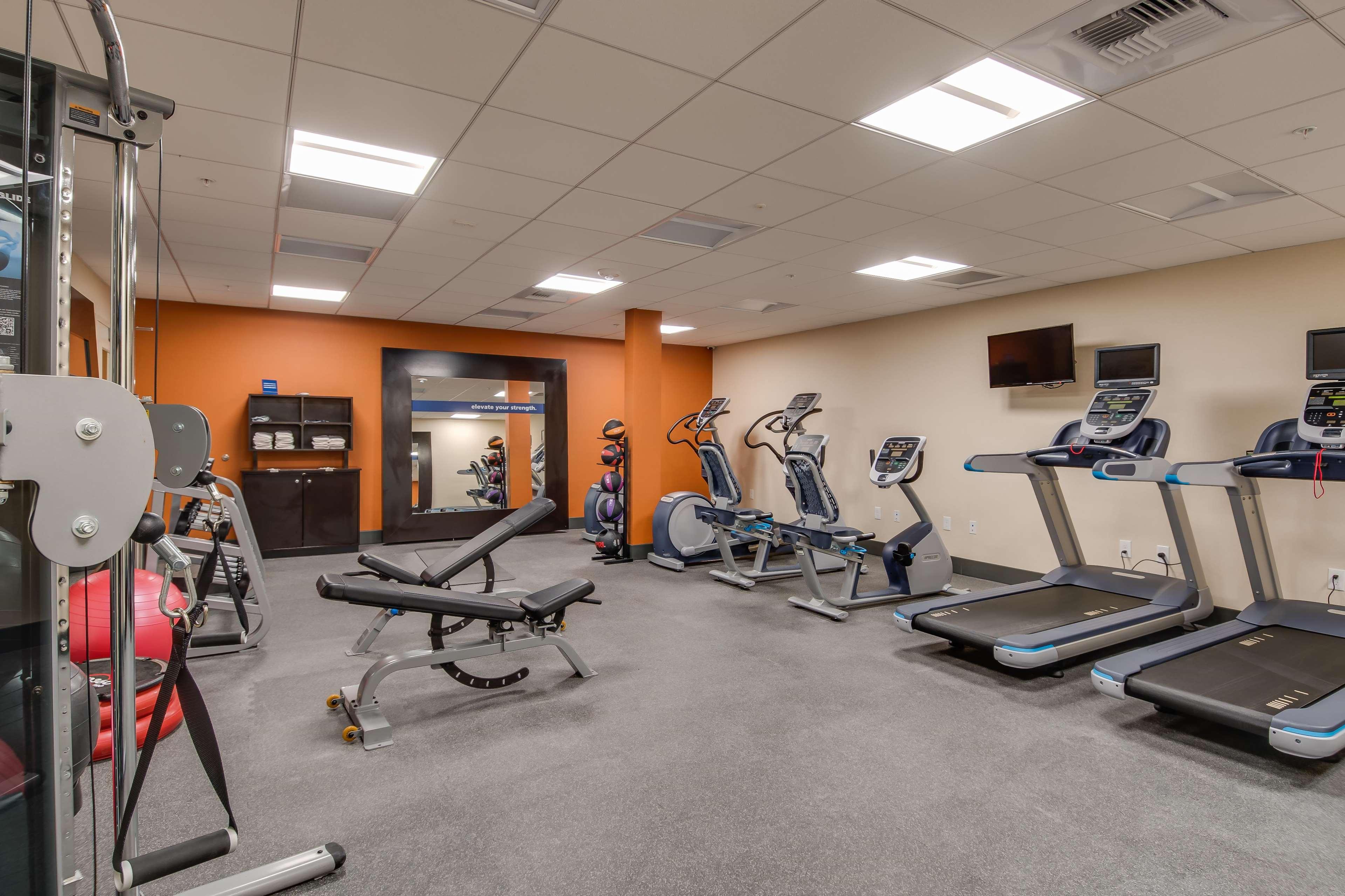 Hampton Inn & Suites Los Angeles - Glendale