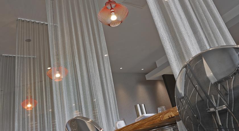 Renaissance Edmonton Airport Hotel