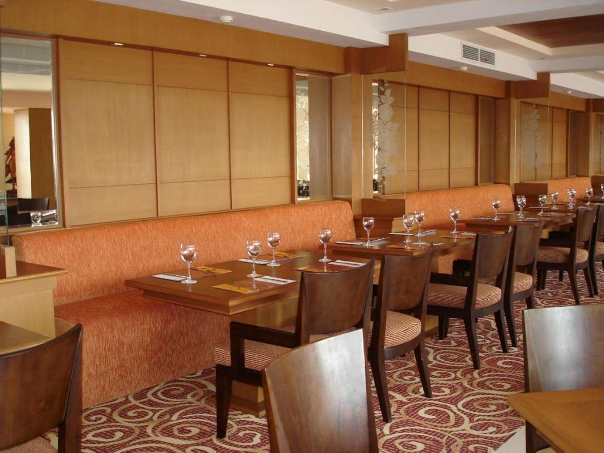 Abadi Suite Hotel and Tower
