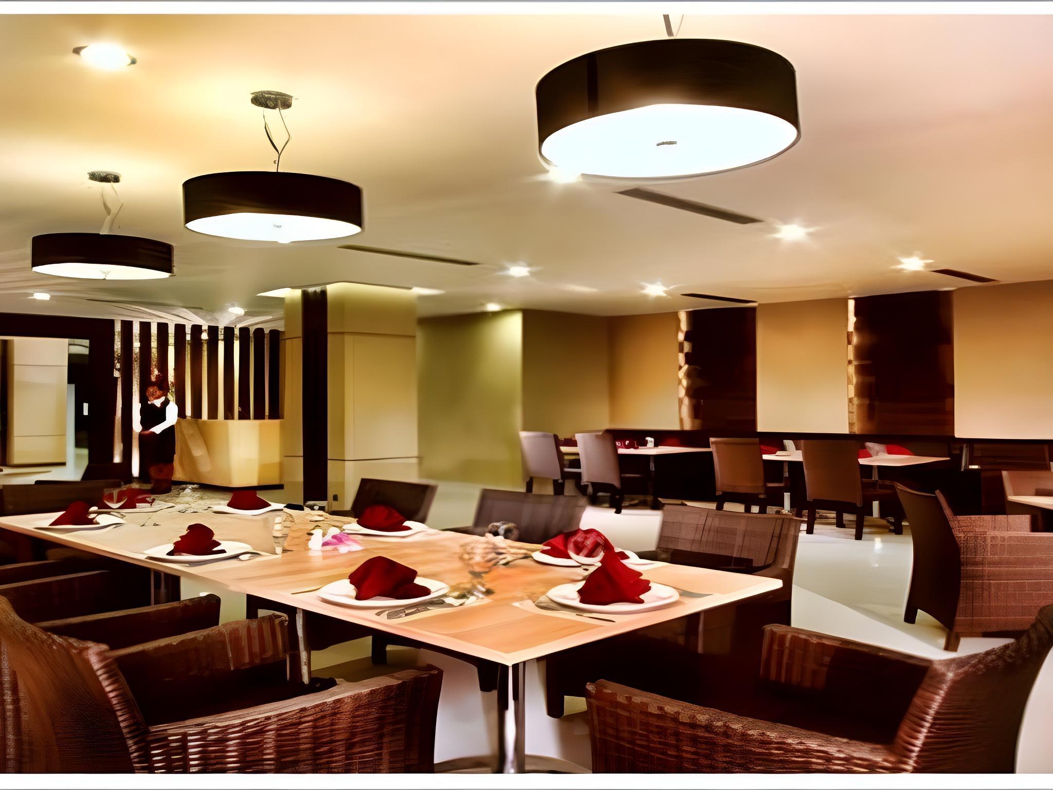 Orchardz Hotel Ayani
