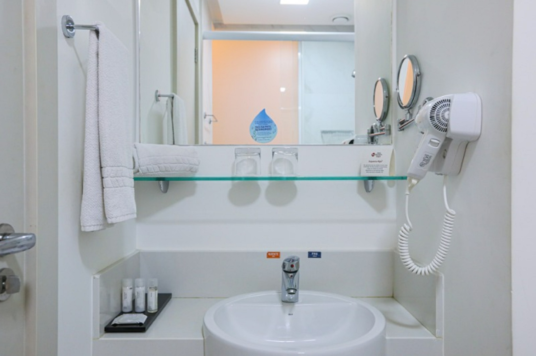 Nobile Hotel Copacabana Design by null