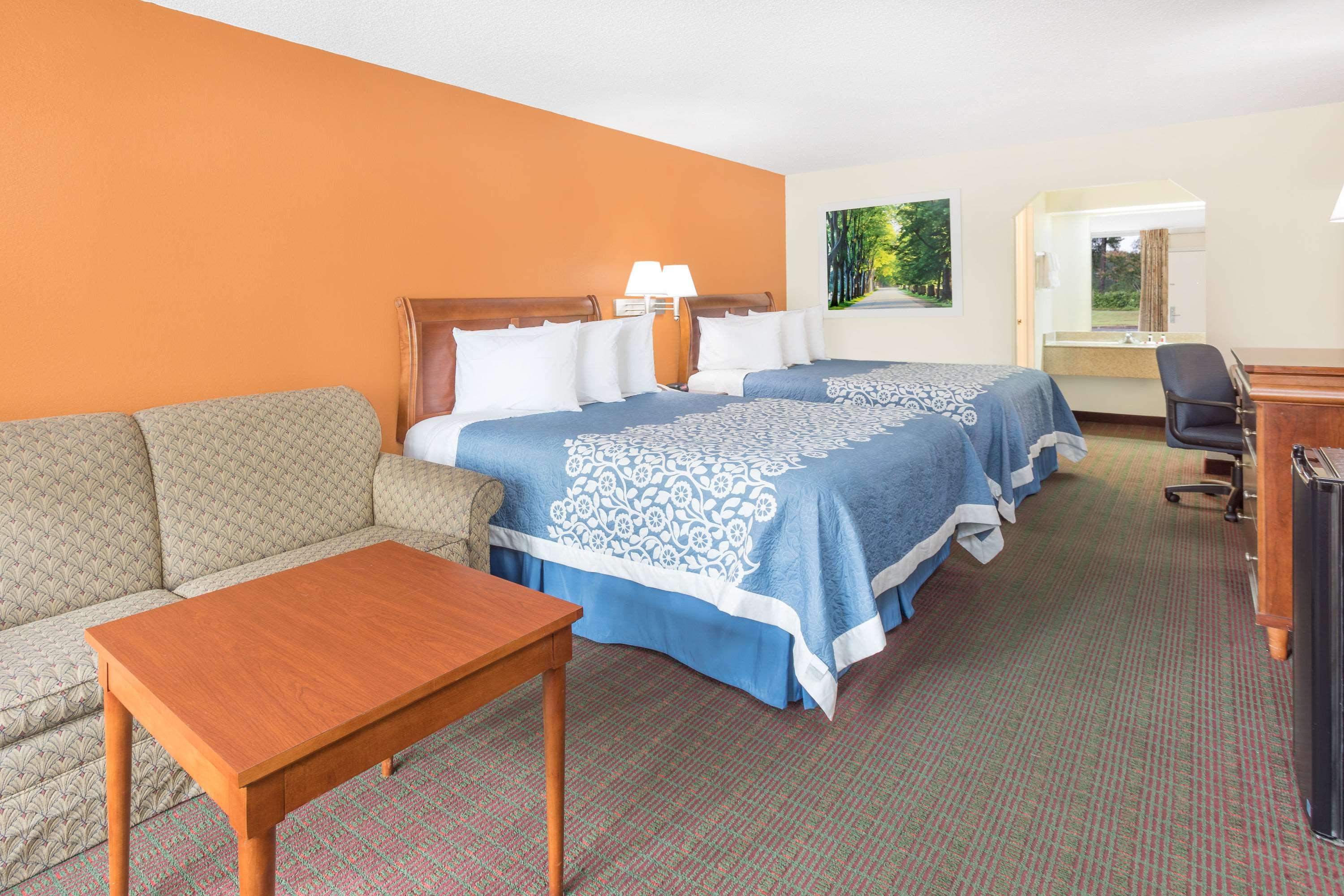 Days Inn By Wyndham Orangeburg South