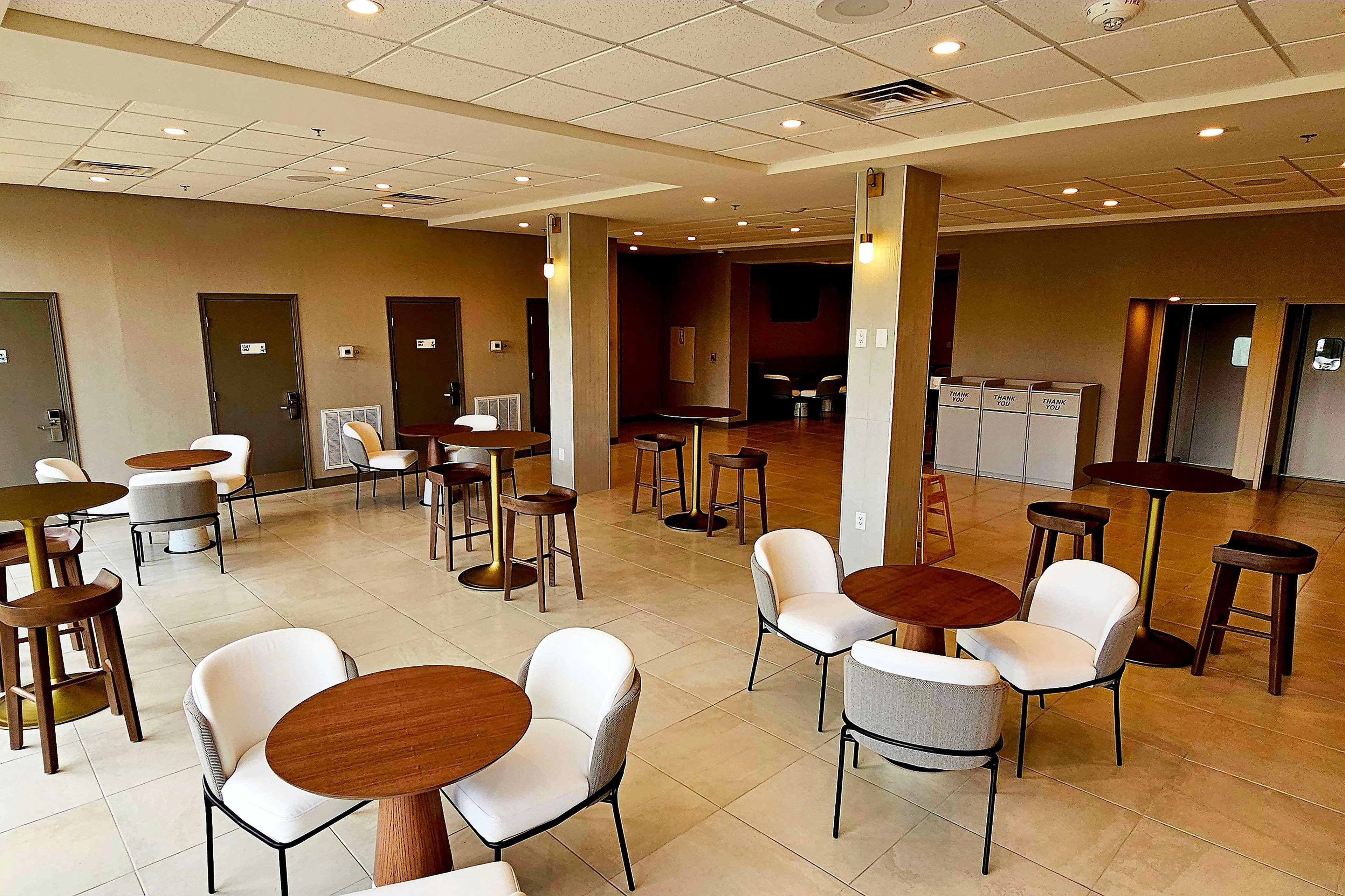 Wyndham Garden Atlanta Airport