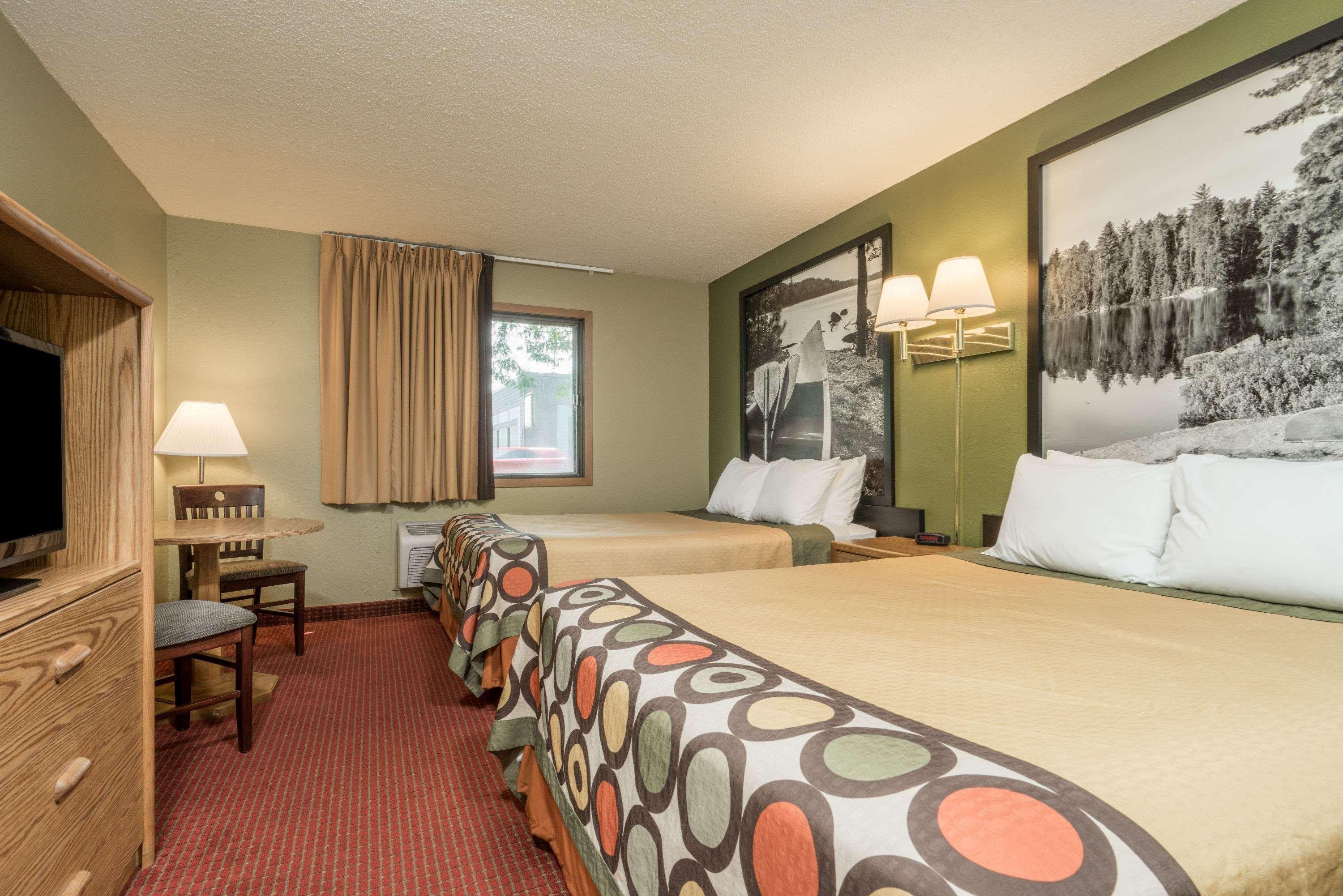 Vierbettzimmer ZWEI QUEEN SIZE BETTEN