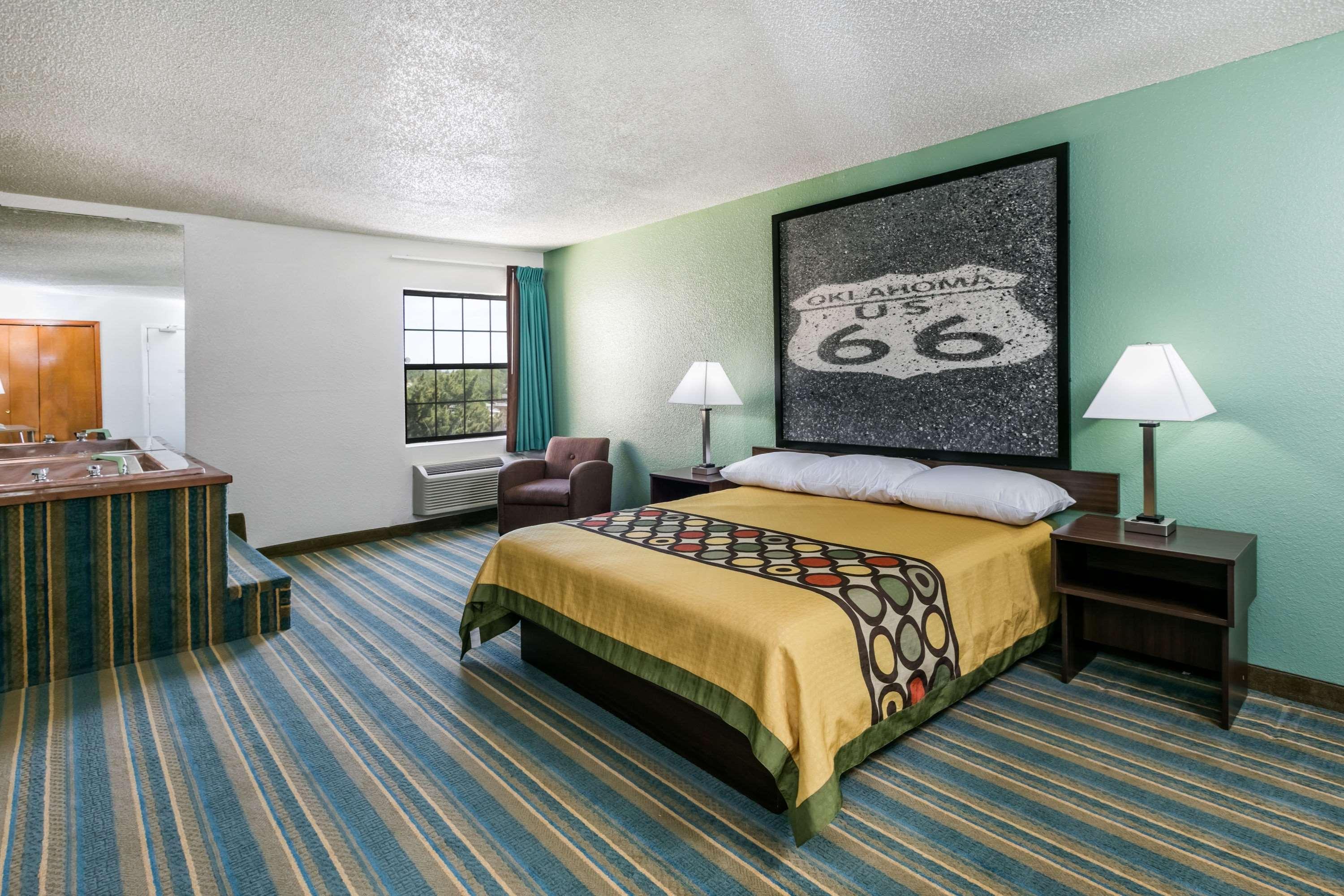Super 8 by Wyndham Sapulpa/Tulsa Area