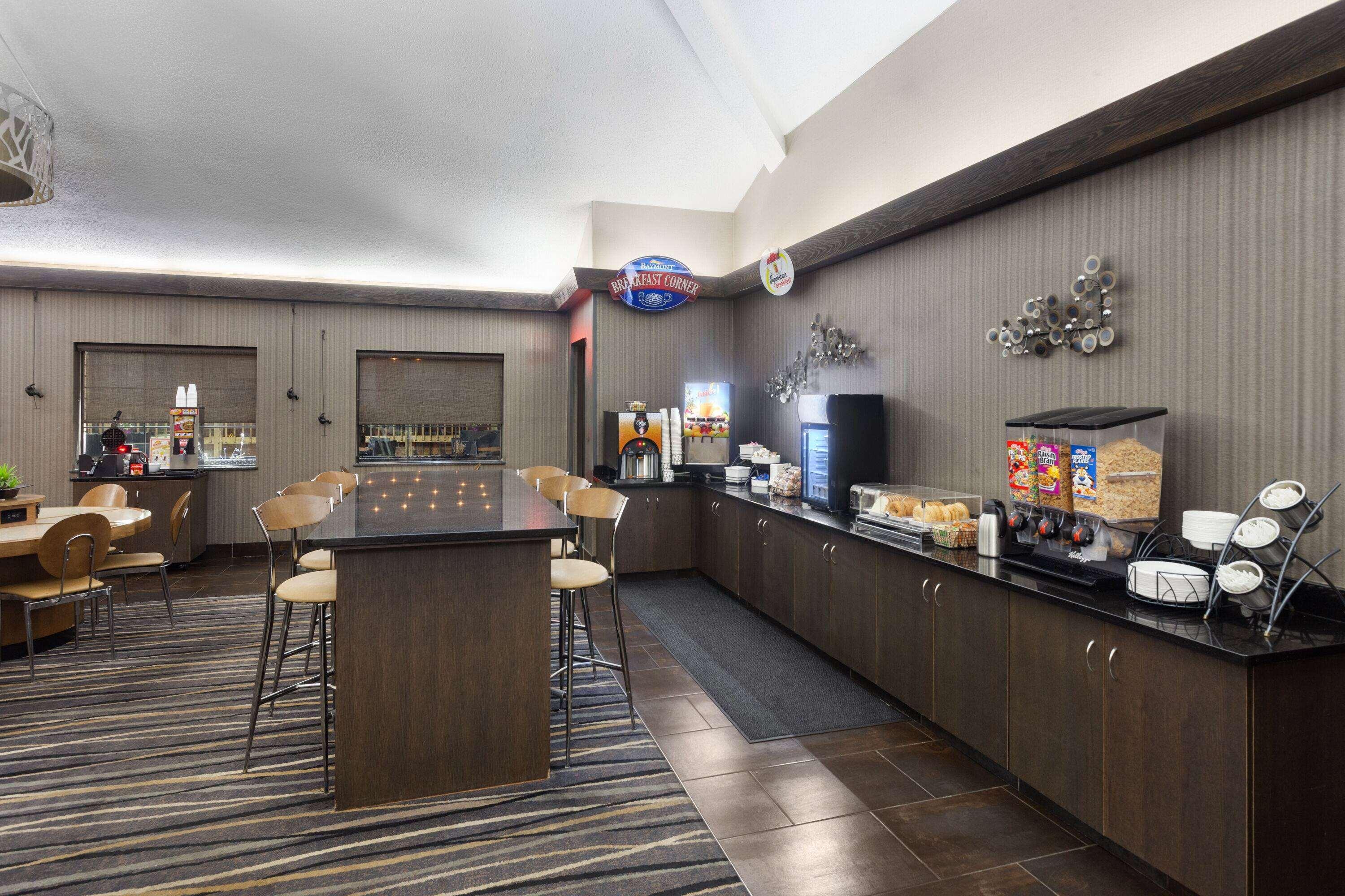 Super 8 By Wyndham Copley Akron