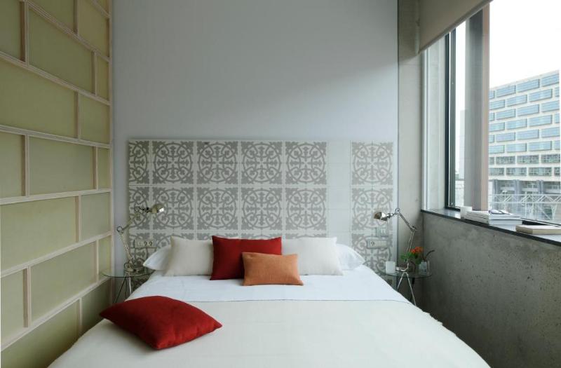Eric Vokel Amsterdam Suites