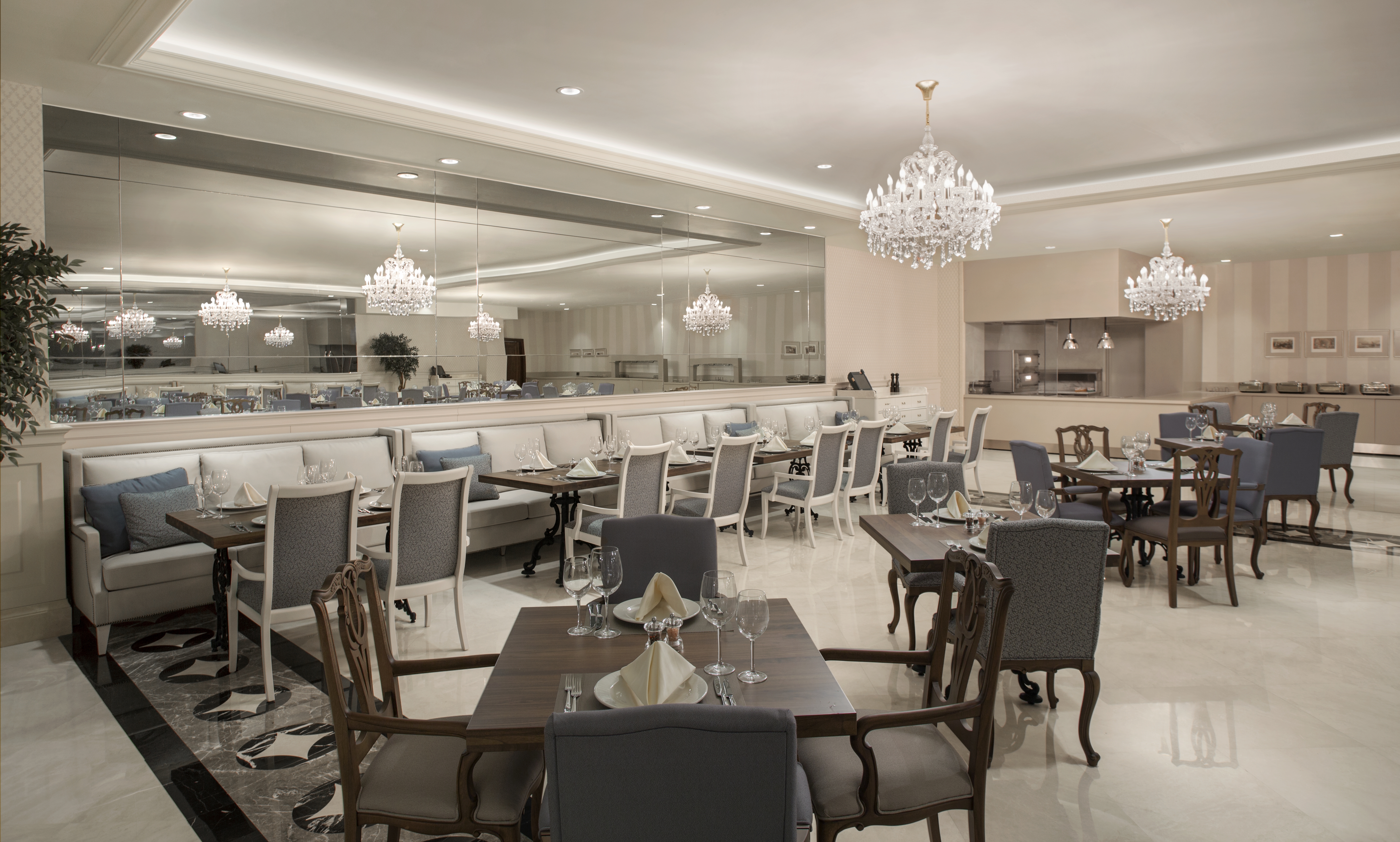 Lazzoni Hotel